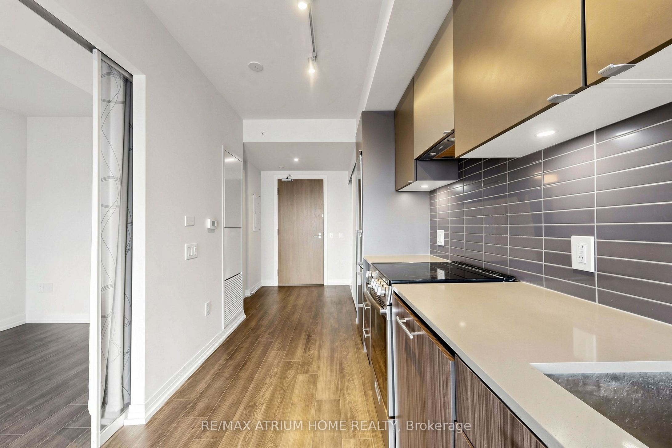 251 Jarvis Street 3609 Property Photo 18