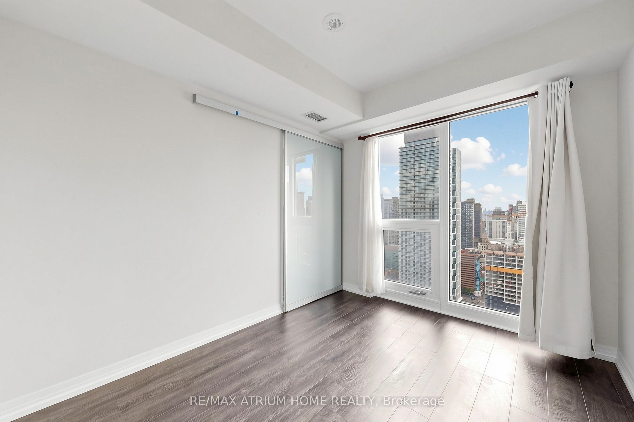 251 Jarvis Street 3609 Property Photo 25