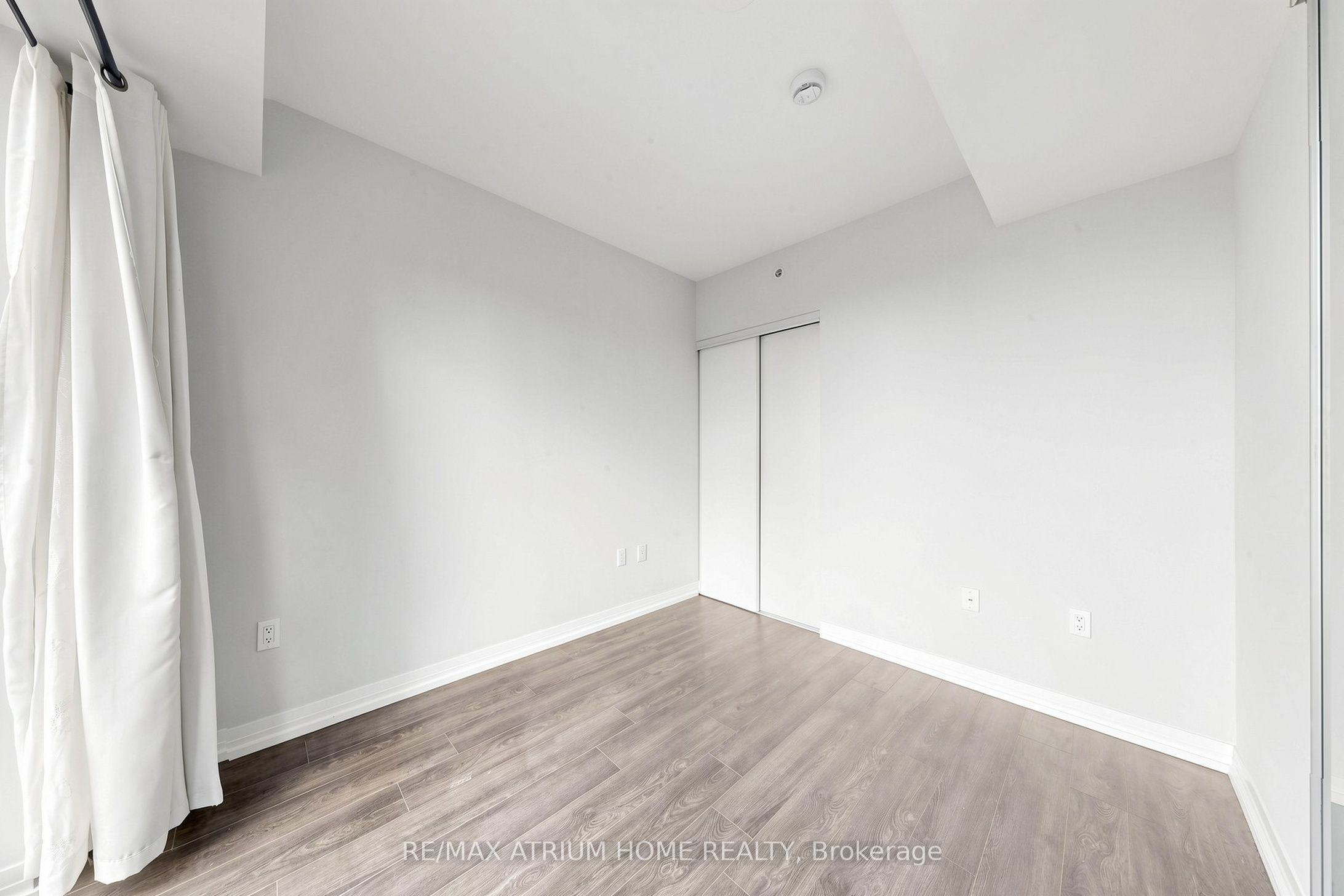251 Jarvis Street 3609 Property Photo 26