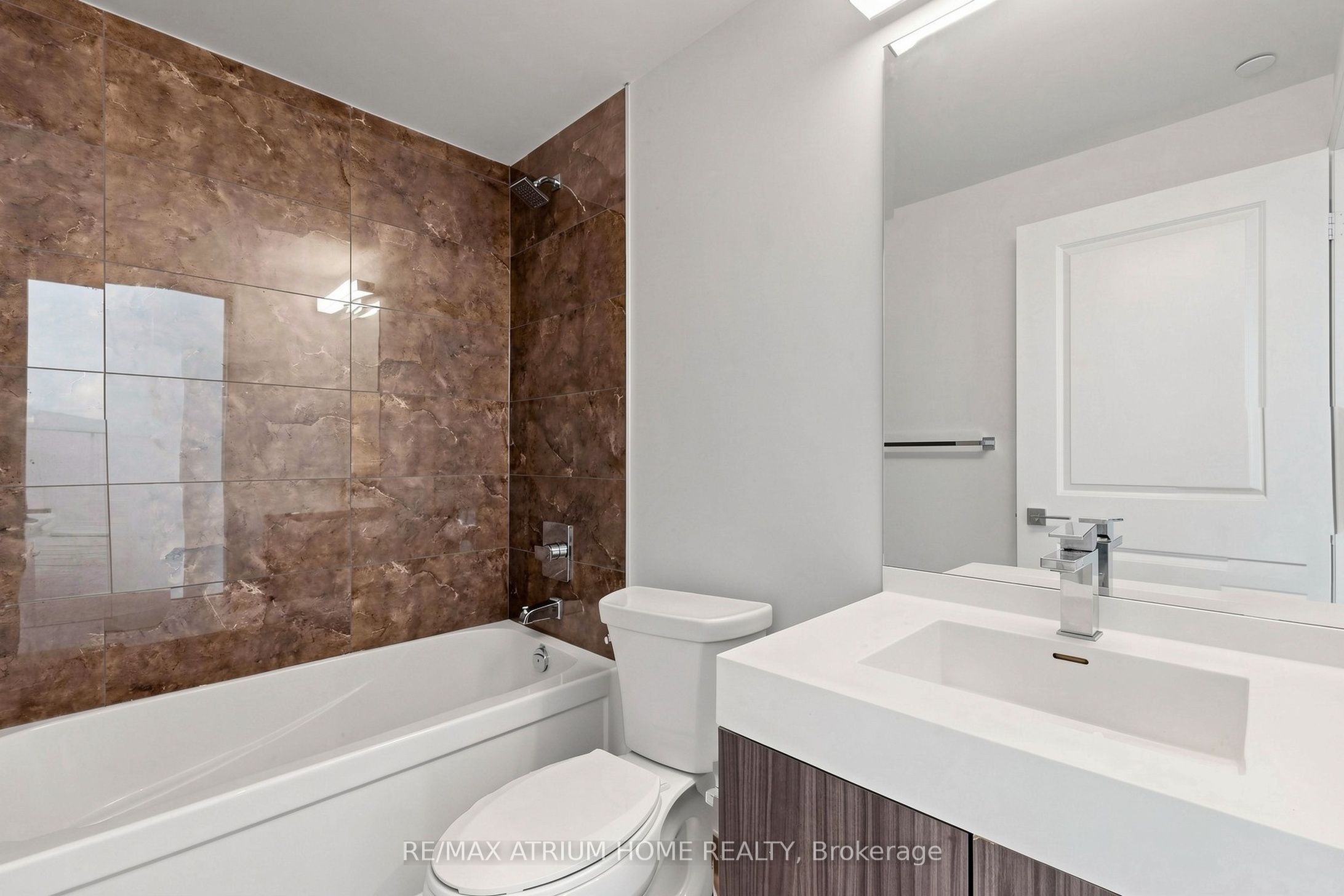 251 Jarvis Street 3609 Property Photo 28
