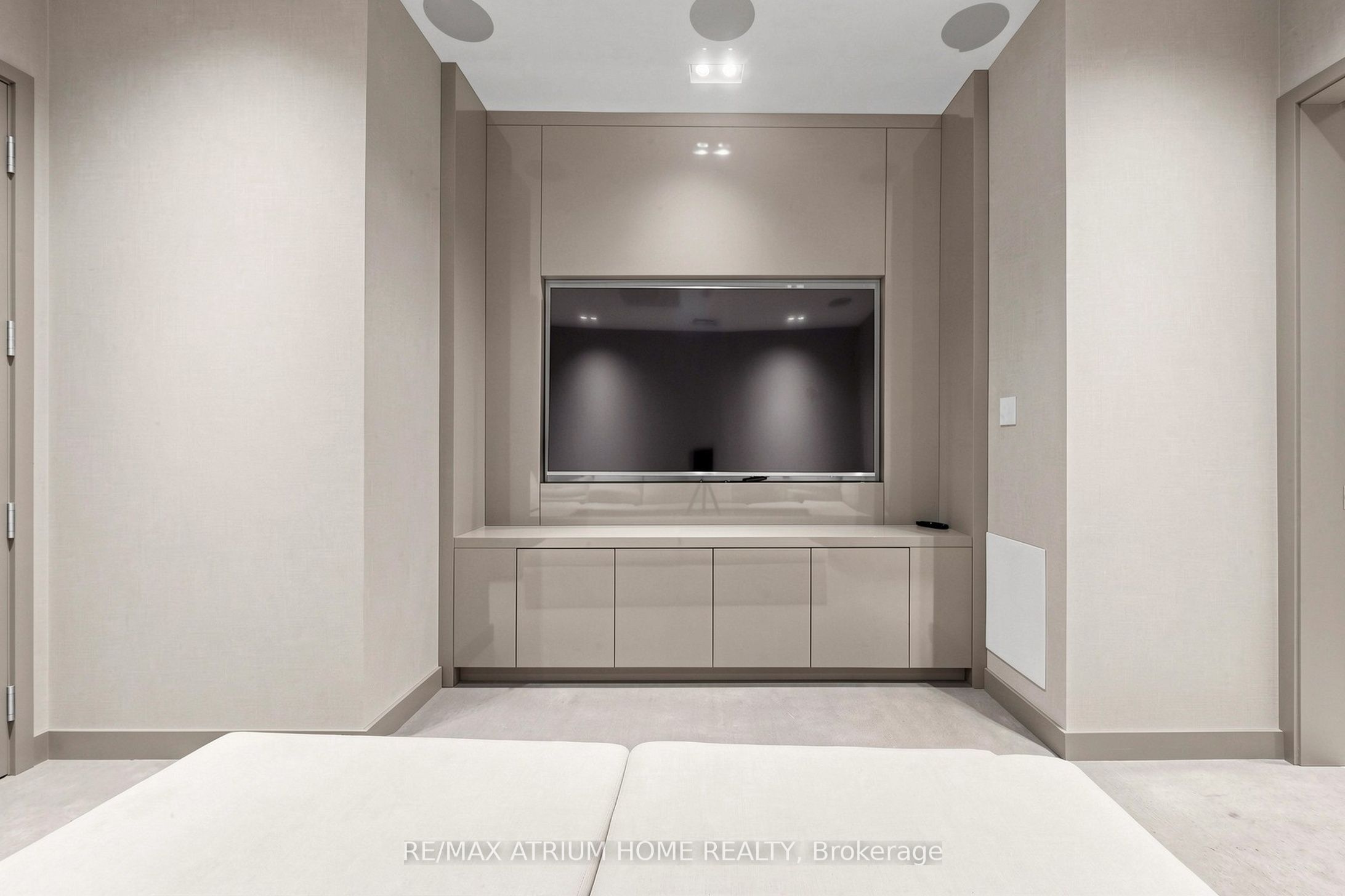 251 Jarvis Street 3609 Property Photo 42