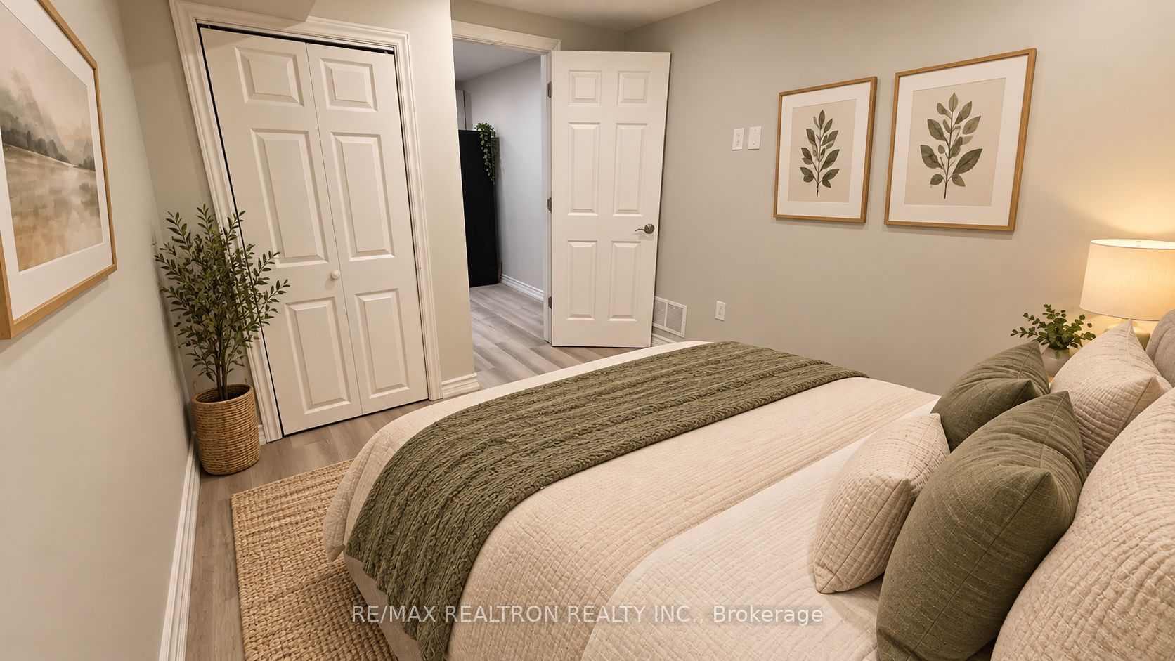 1047 Davenport Road Property Photo 6
