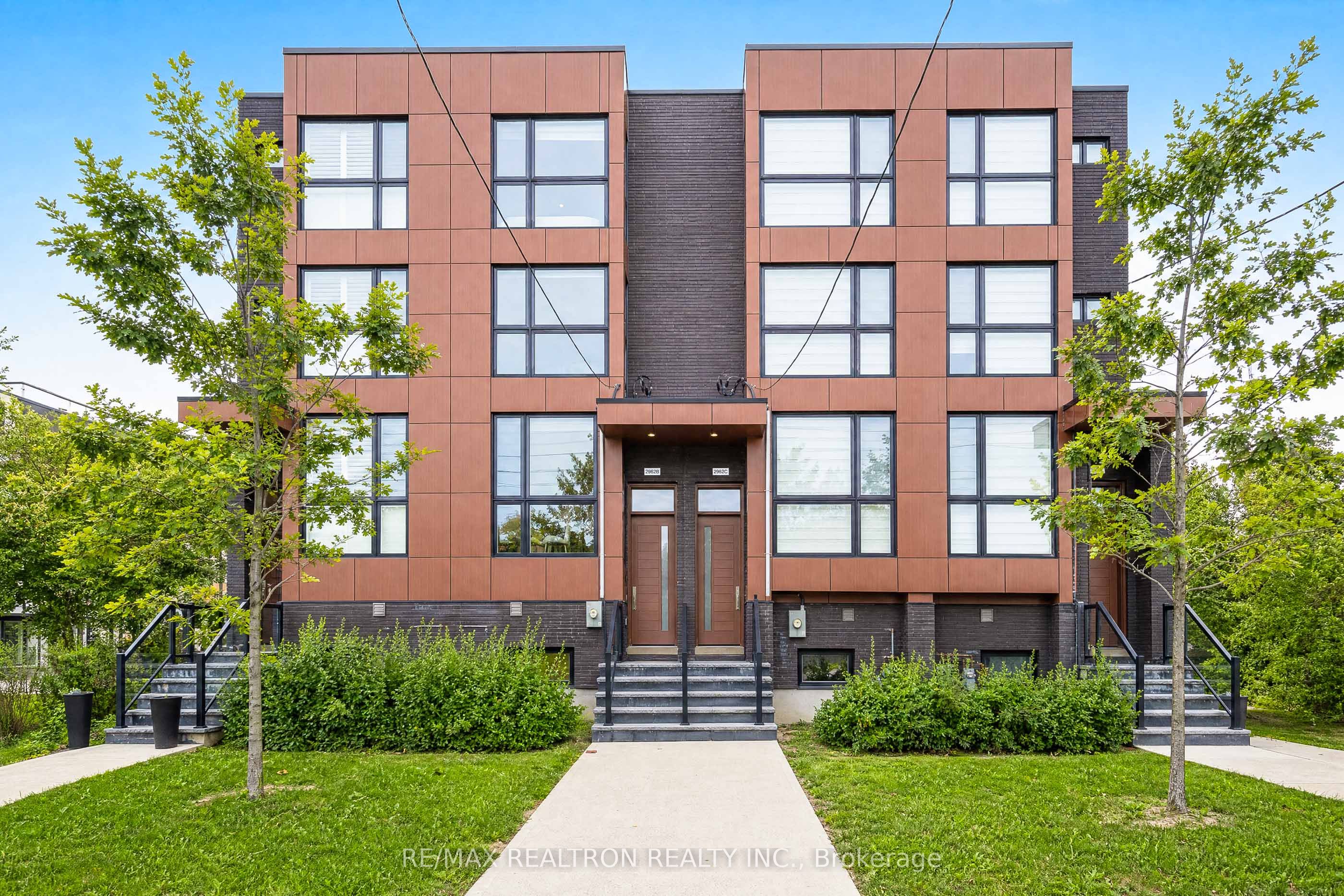 2962b Bayview Avenue Property Photo 1