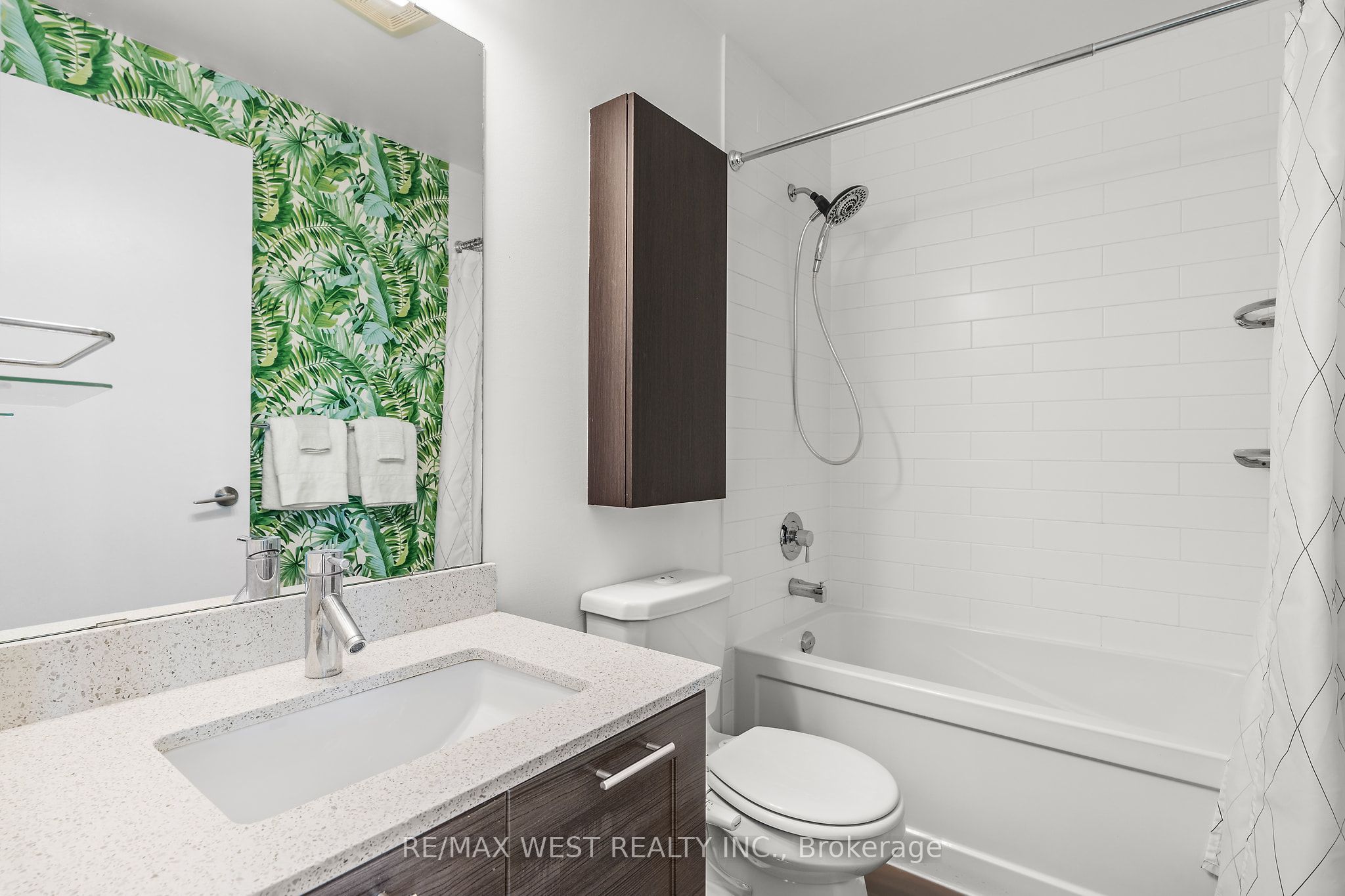 169 Fort York Boulevard 1002 Property Photo 12