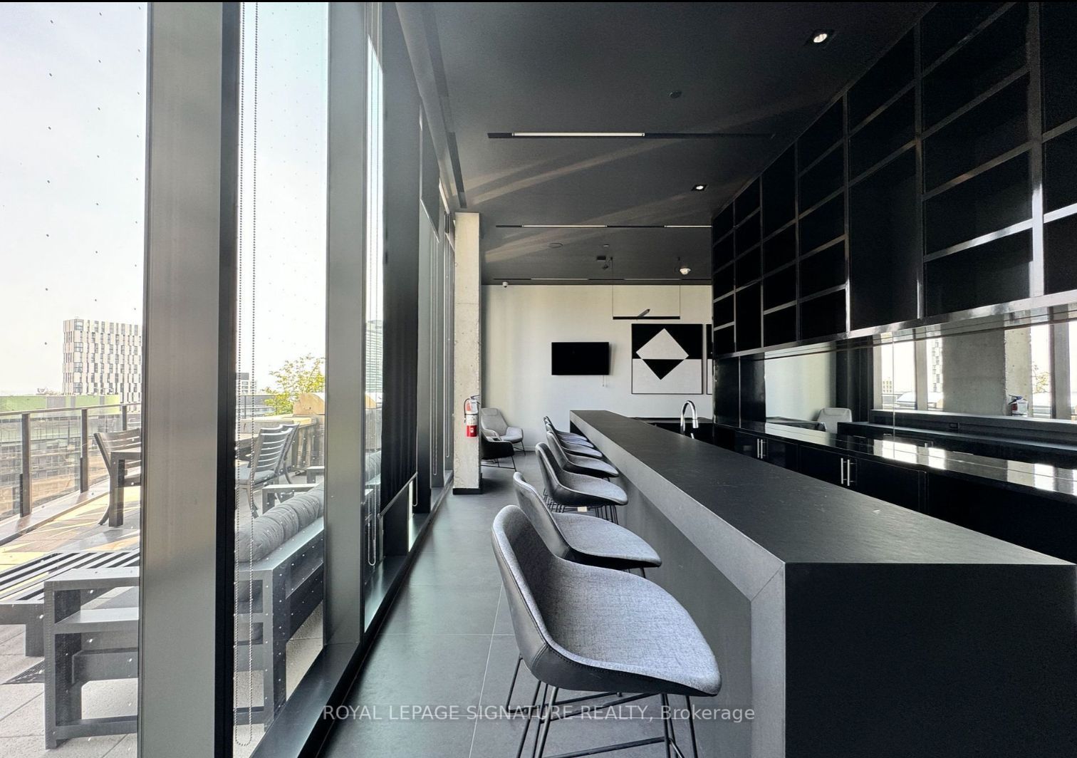 21 Lawren Harris Square 806 Property Photo 12