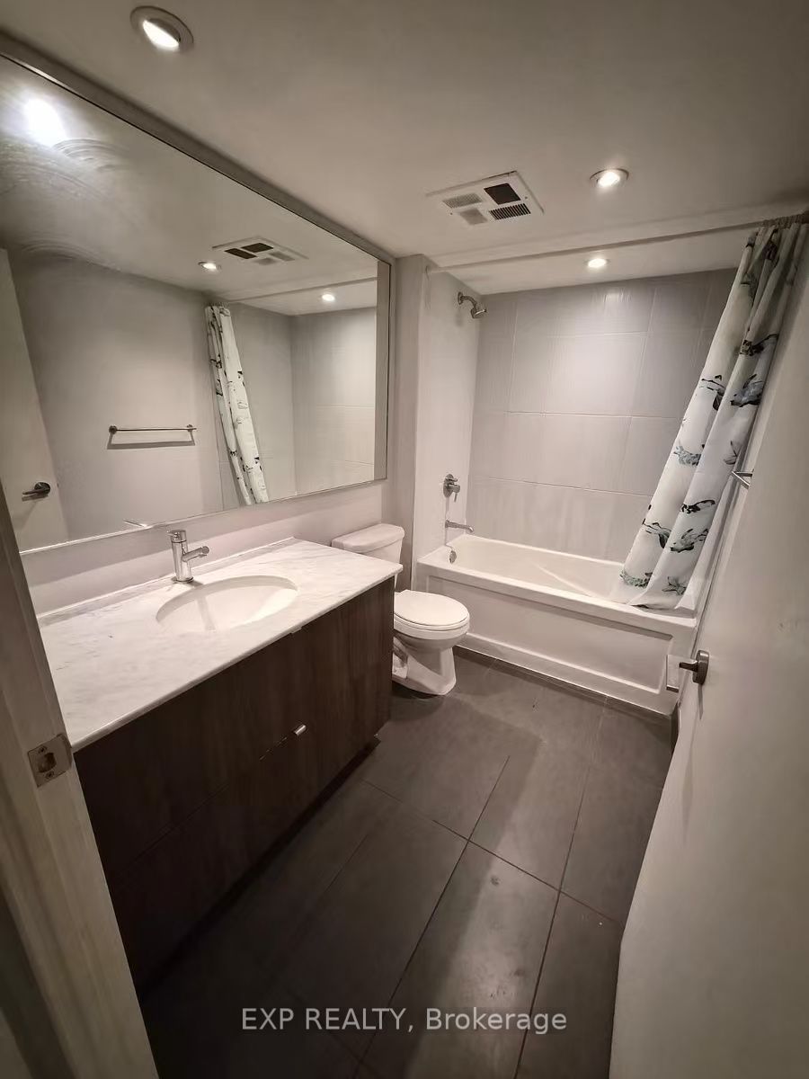 170 Fort York Boulevard 413 Property Photo 11