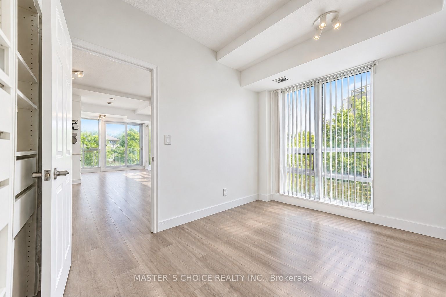 31 Olive Avenue 215 Property Photo 6