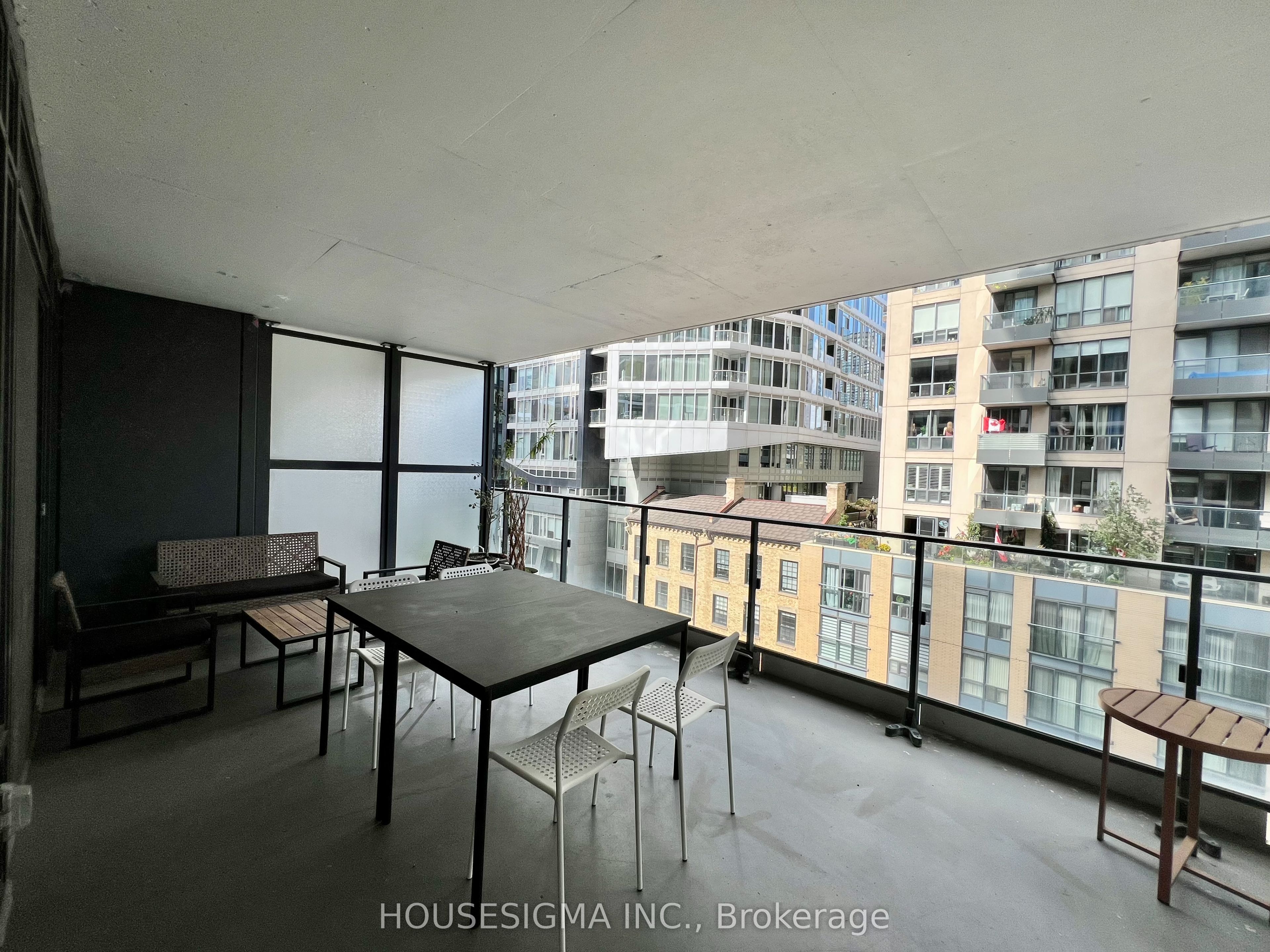 77 Shuter Street 612 Property Photo 6