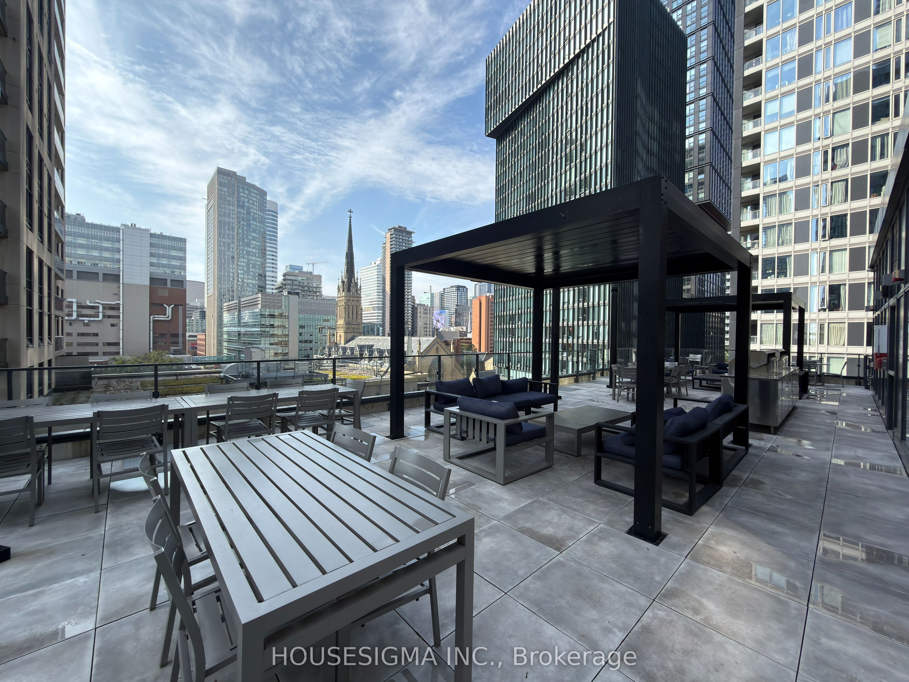 77 Shuter Street 612 Property Photo 12
