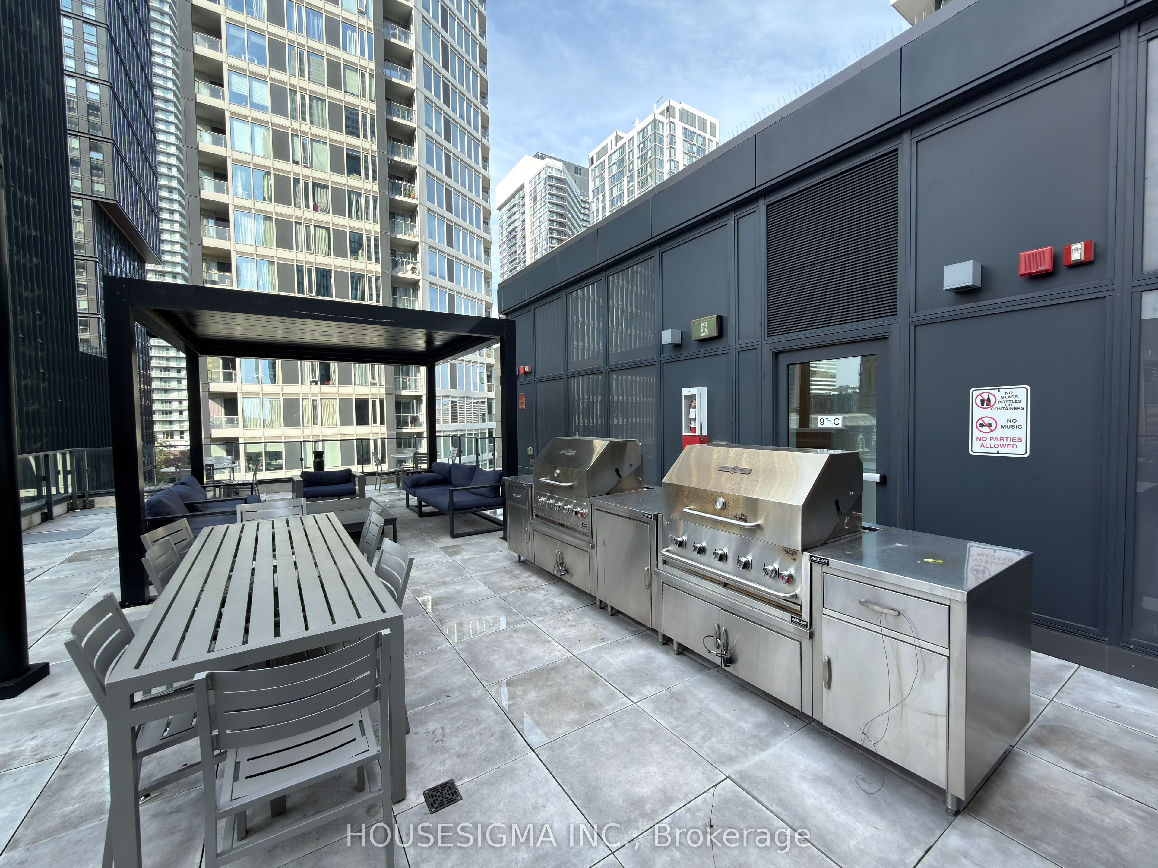 77 Shuter Street 612 Property Photo 13
