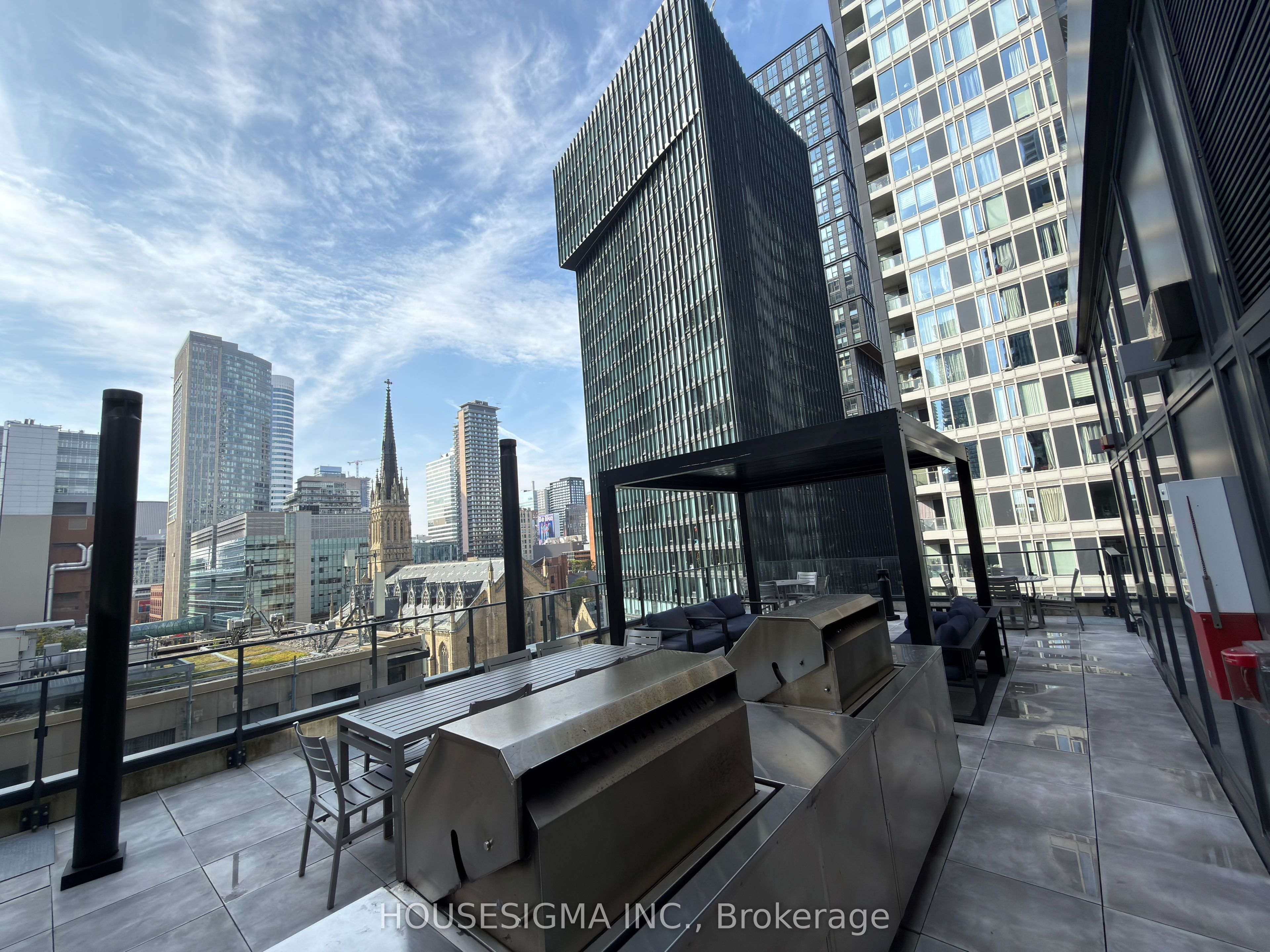 77 Shuter Street 612 Property Photo 14