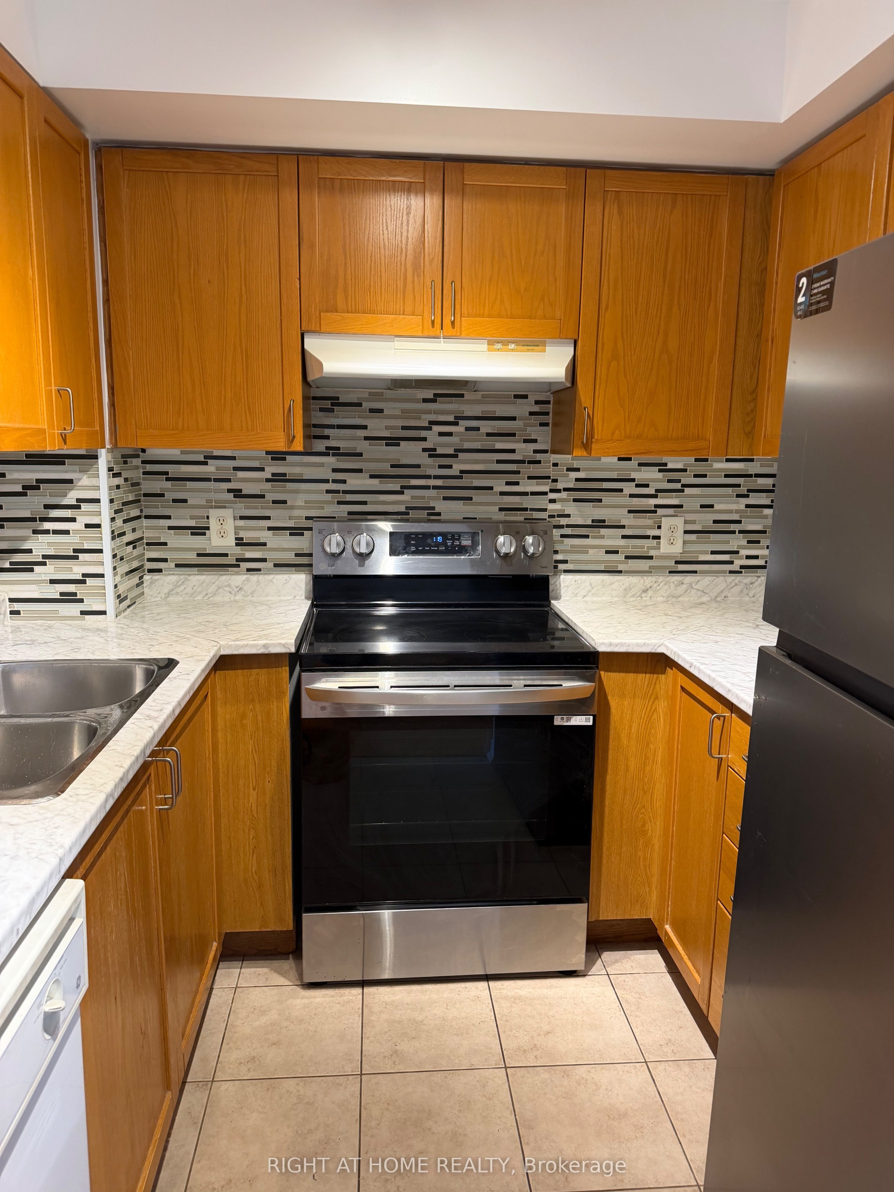 26 Olive Avenue 908 Property Photo 5