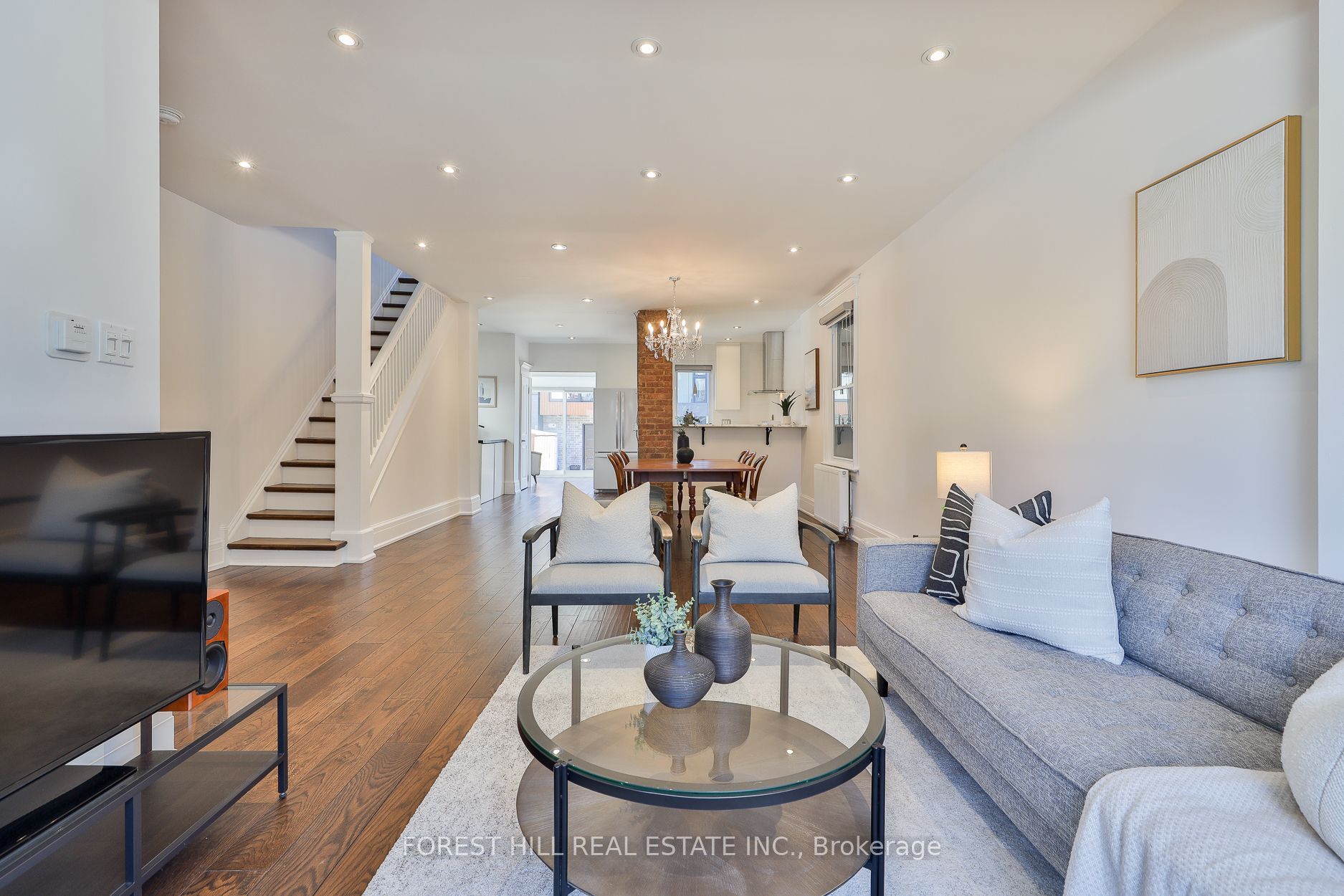 163 Wychwood Avenue Property Photo 3