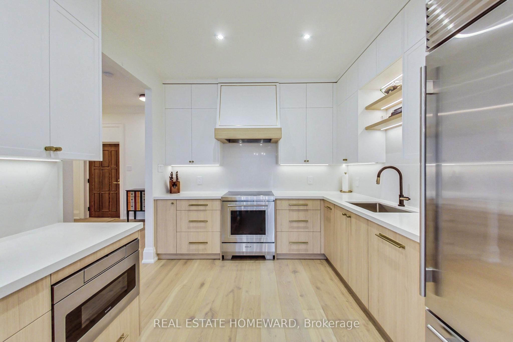 55 Harbour Square 3612 Property Photo 10