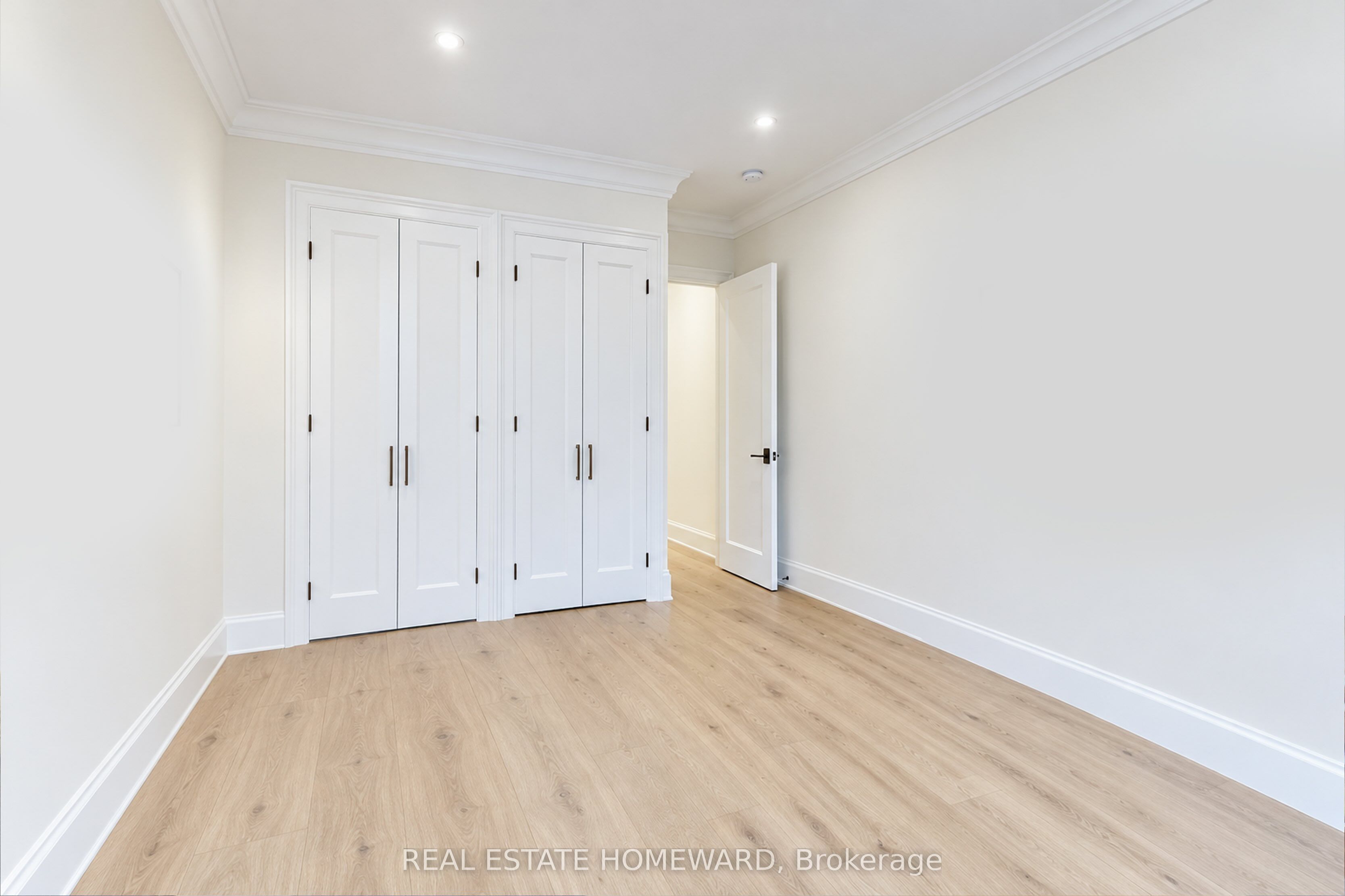 55 Harbour Square 3612 Property Photo 14