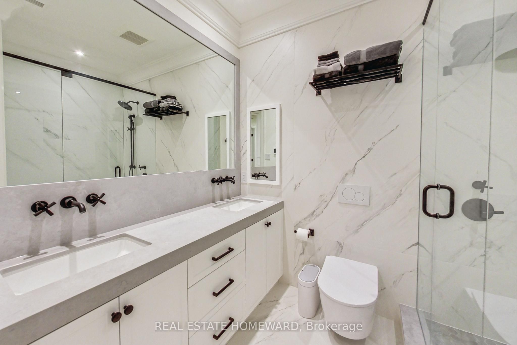 55 Harbour Square 3612 Property Photo 20