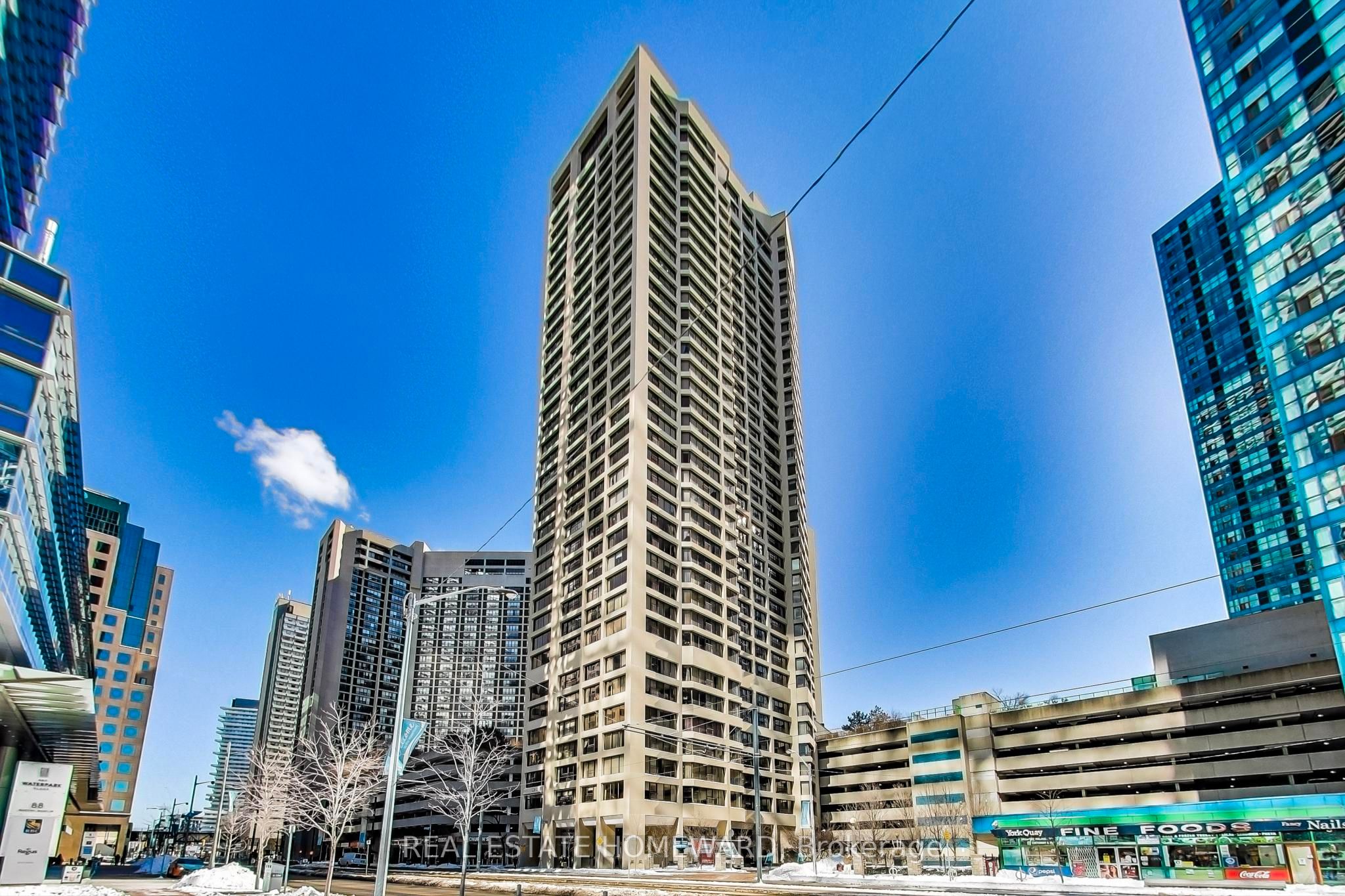 55 Harbour Square 3612 Property Photo 45