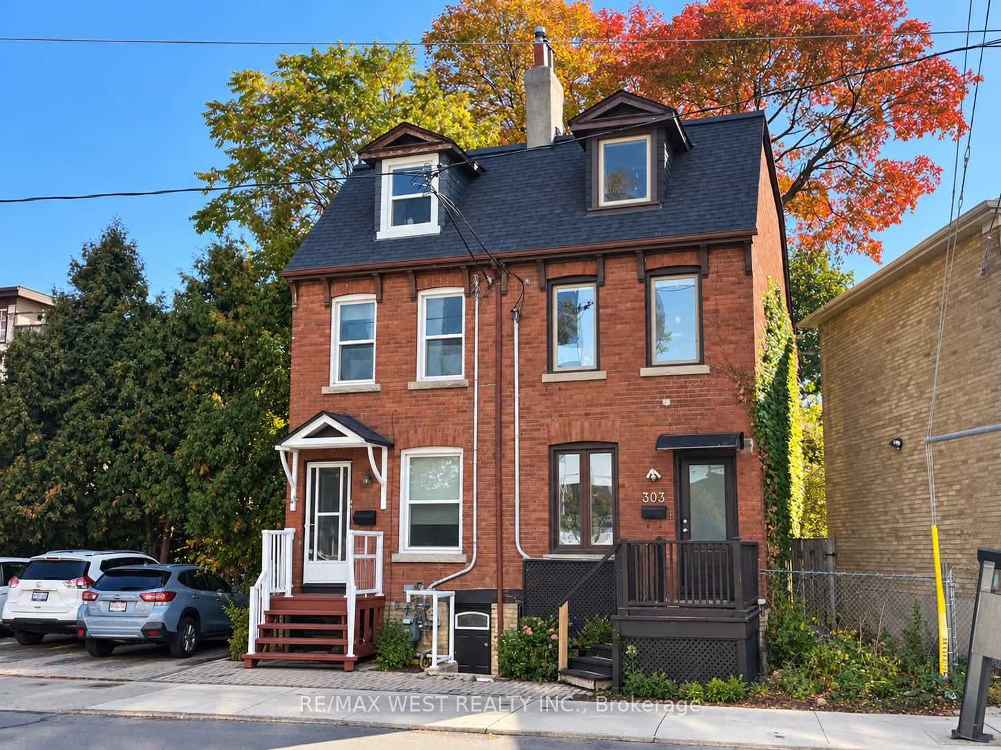 301 Dupont Street Property Photo 1