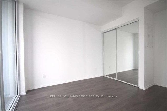 68 Shuter Street 1009 Property Photo 5