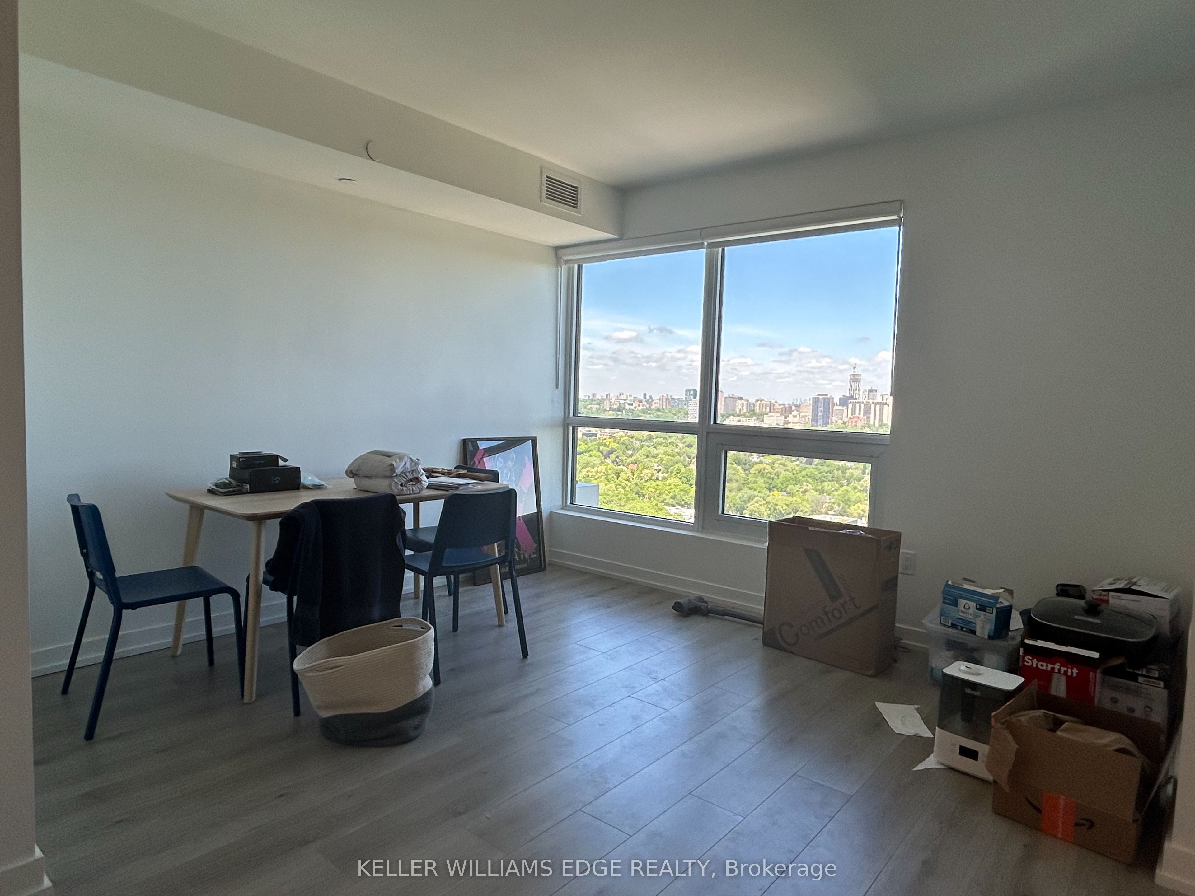 395 Bloor Street E 2407 Property Photo 10