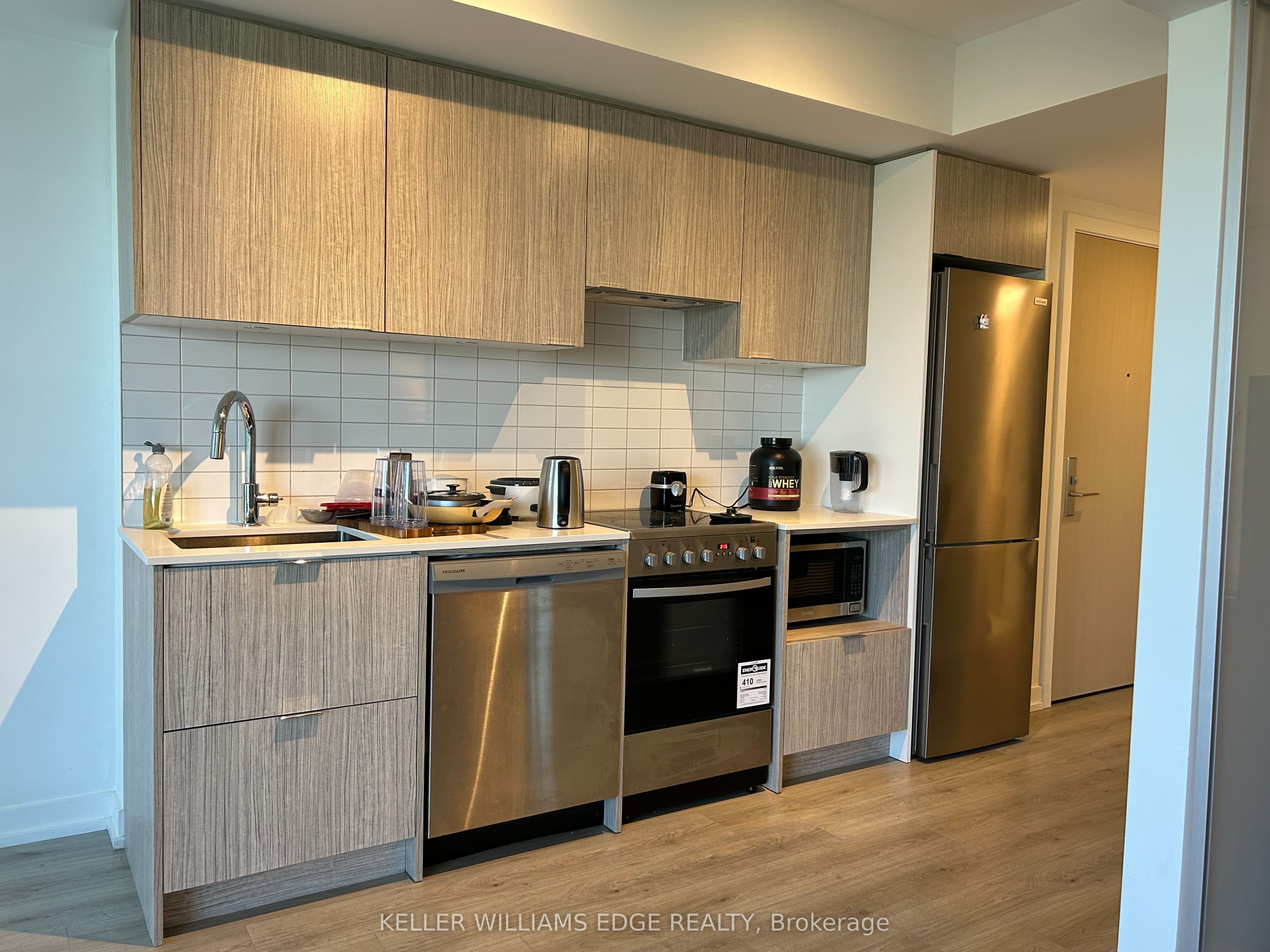 395 Bloor Street E 2407 Property Photo 11