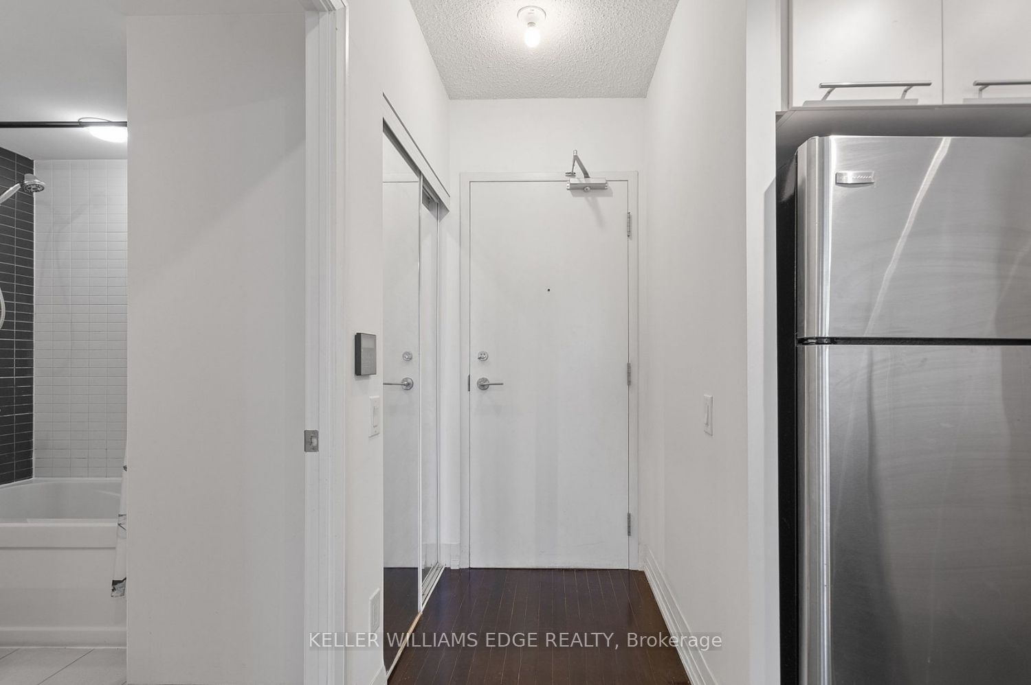 25 Carlton Street 2308 Property Photo 2