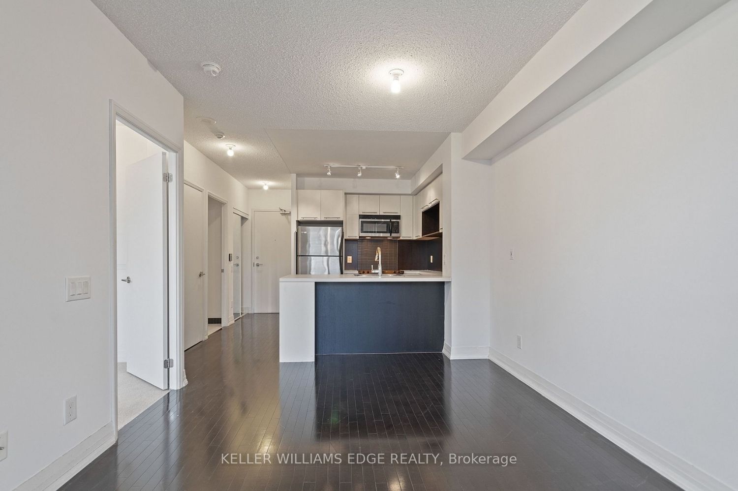 25 Carlton Street 2308 Property Photo 8