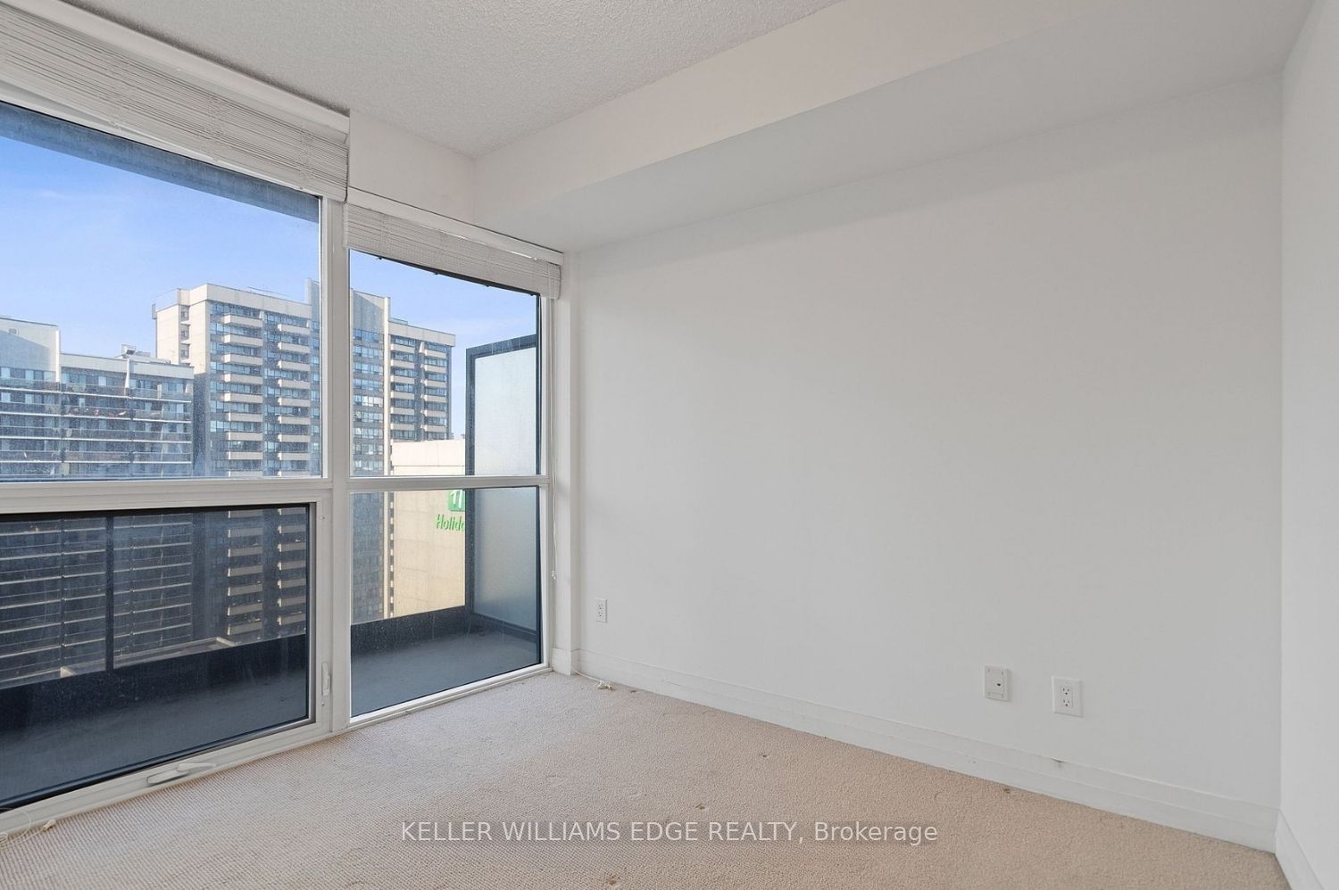 25 Carlton Street 2308 Property Photo 9