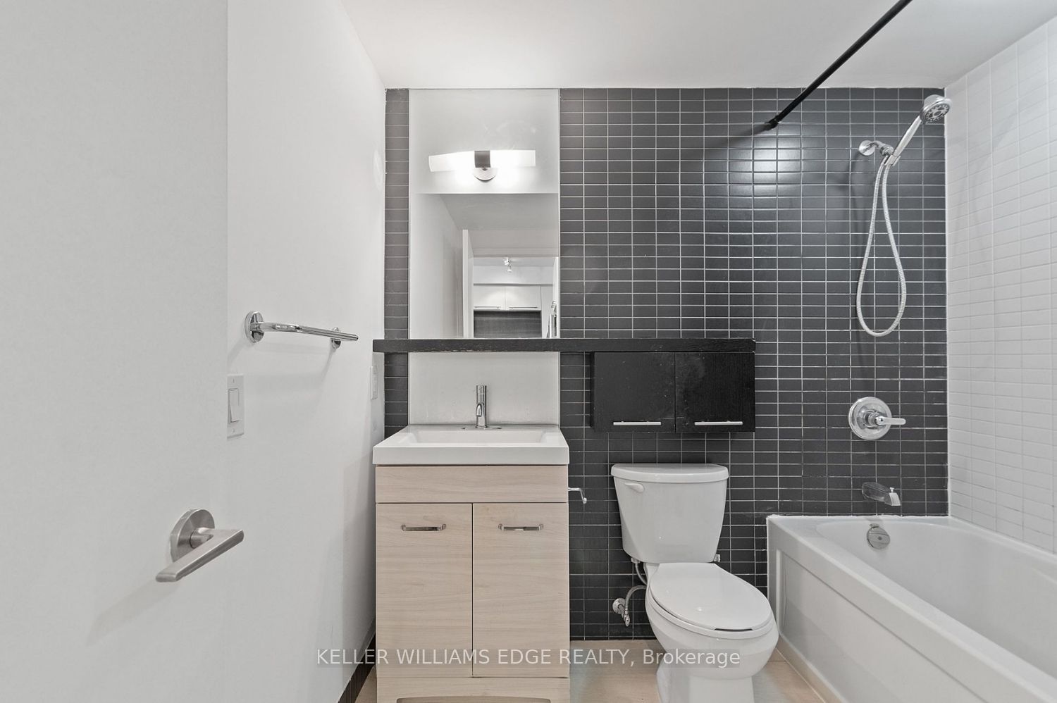 25 Carlton Street 2308 Property Photo 14