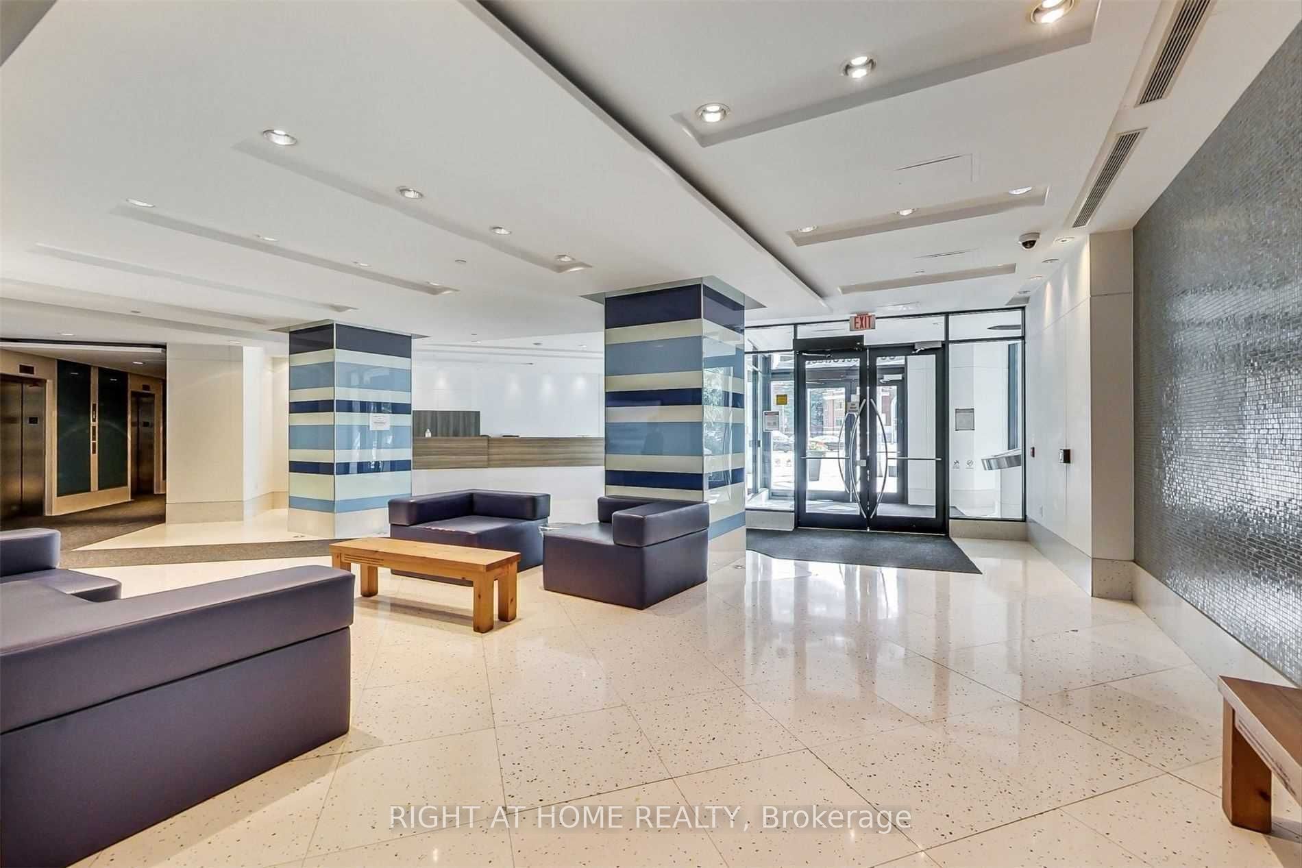 600 Fleet Street 734 Property Photo 2