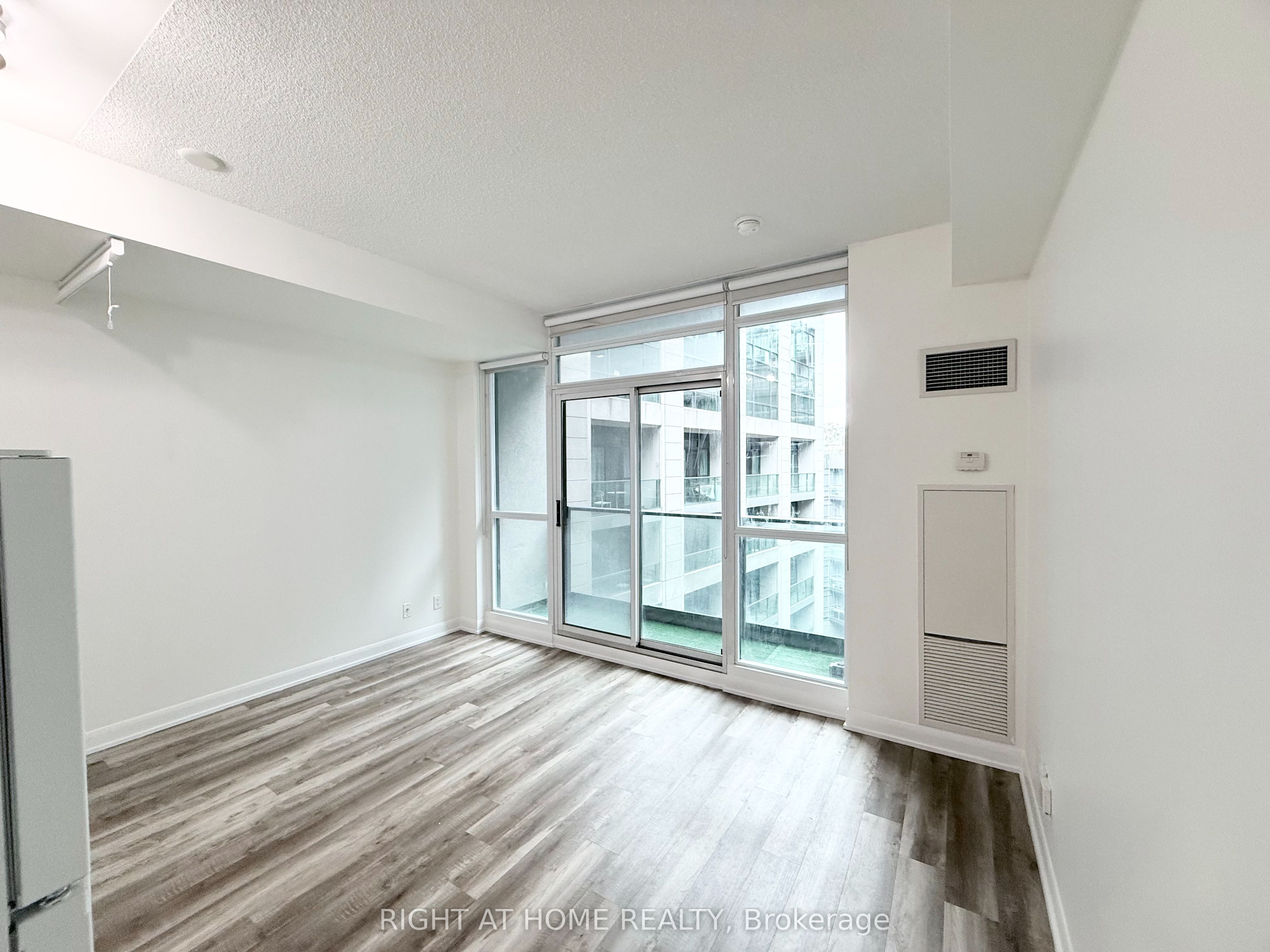 600 Fleet Street 734 Property Photo 8
