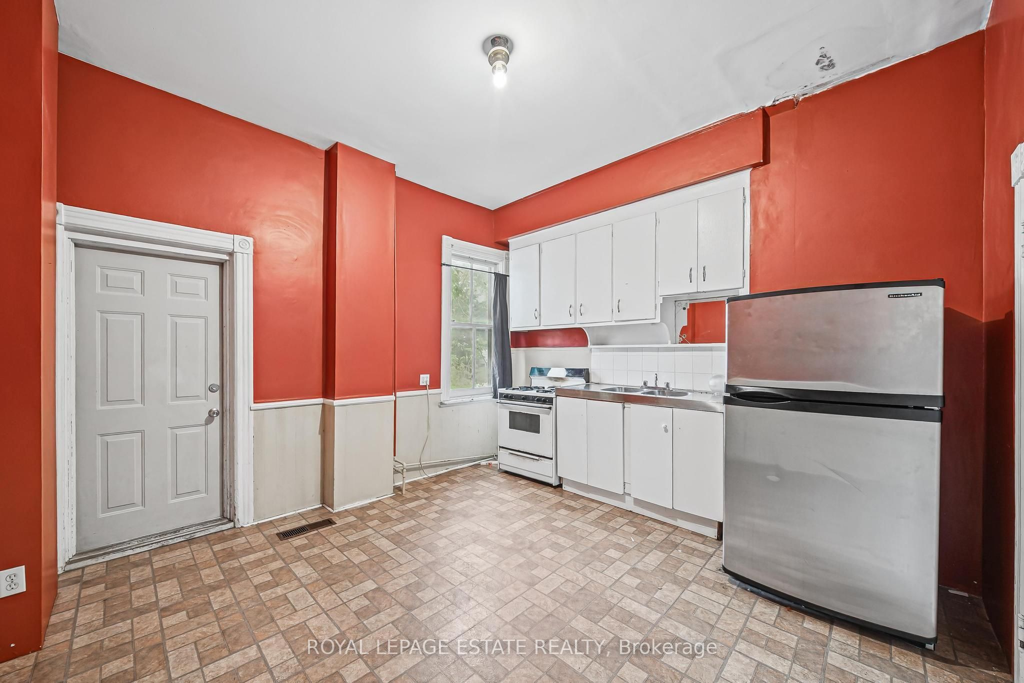 110-112 Baldwin Street Property Photo 12