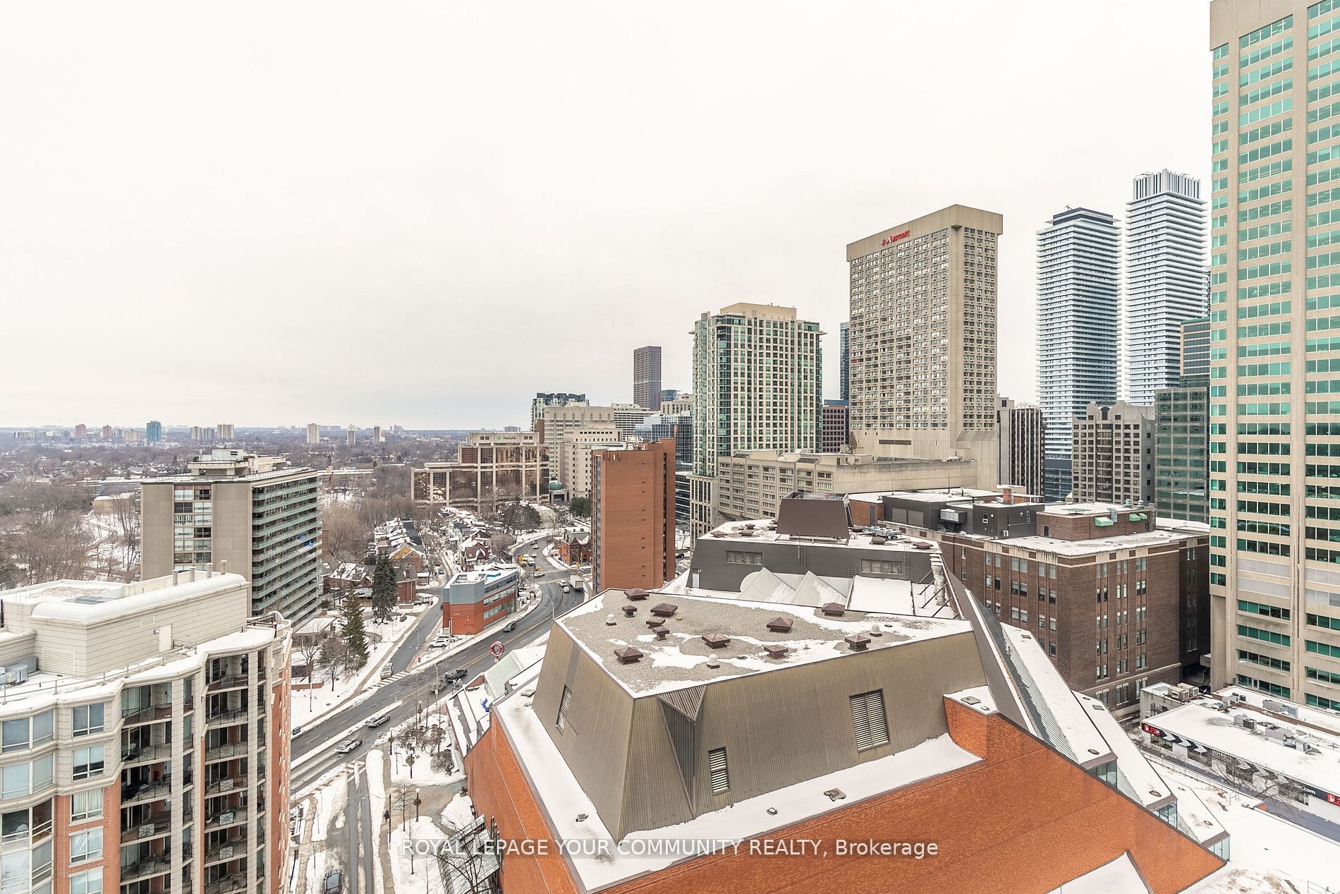 18 Yorkville Avenue 1801 Property Photo 16