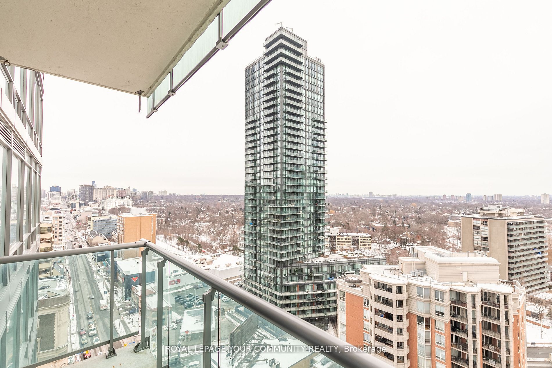 18 Yorkville Avenue 1801 Property Photo 18