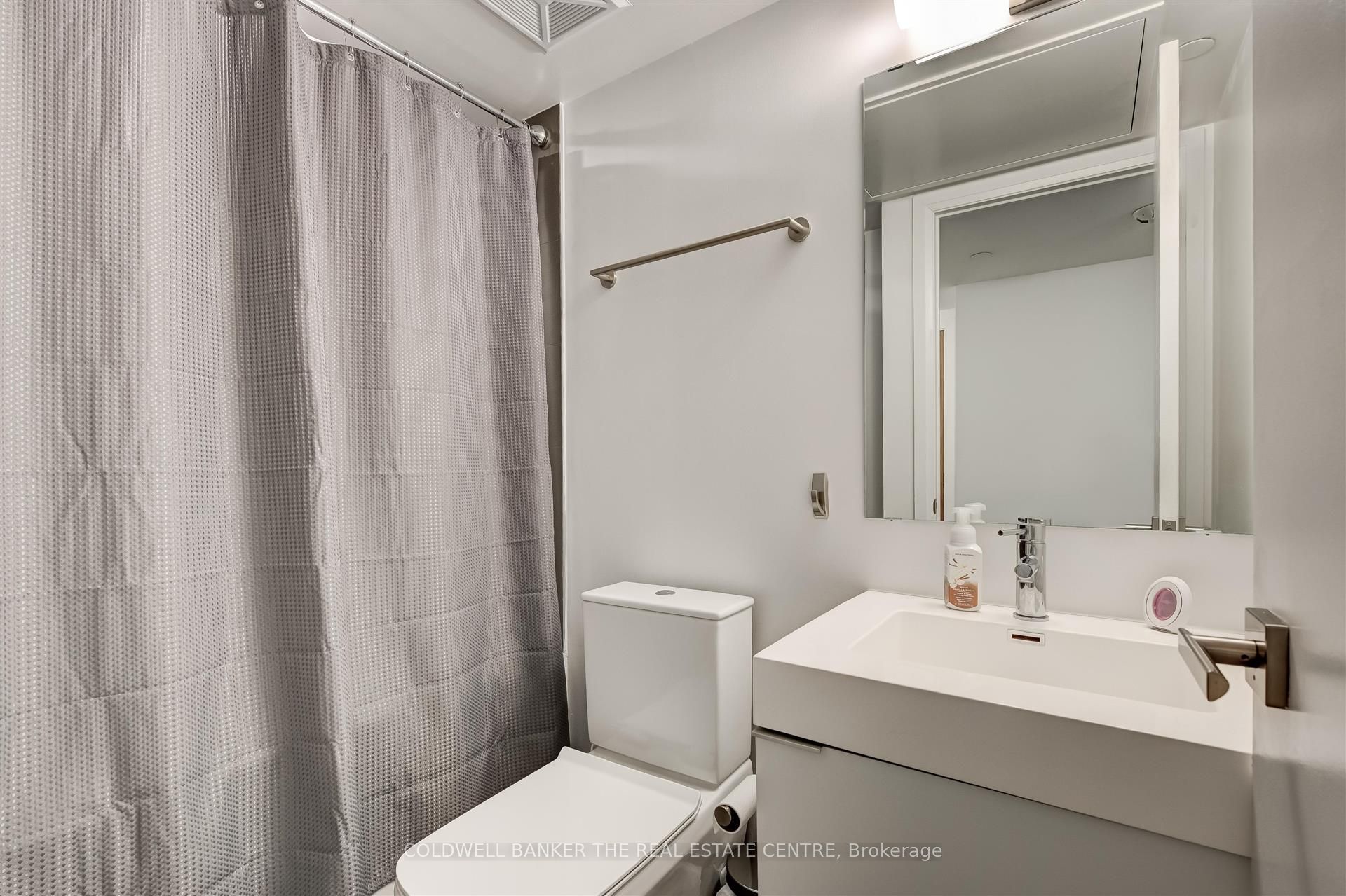 99 Foxbar Road 304 Property Photo 16