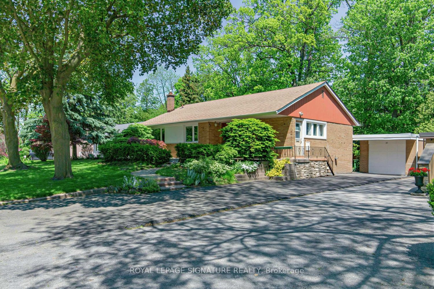 69 Greenland Road Property Photo 1