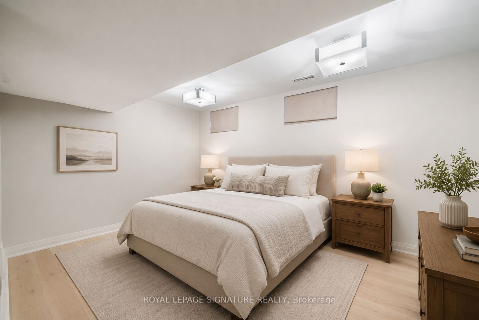 230 Strathallan Wood Property Photo 28
