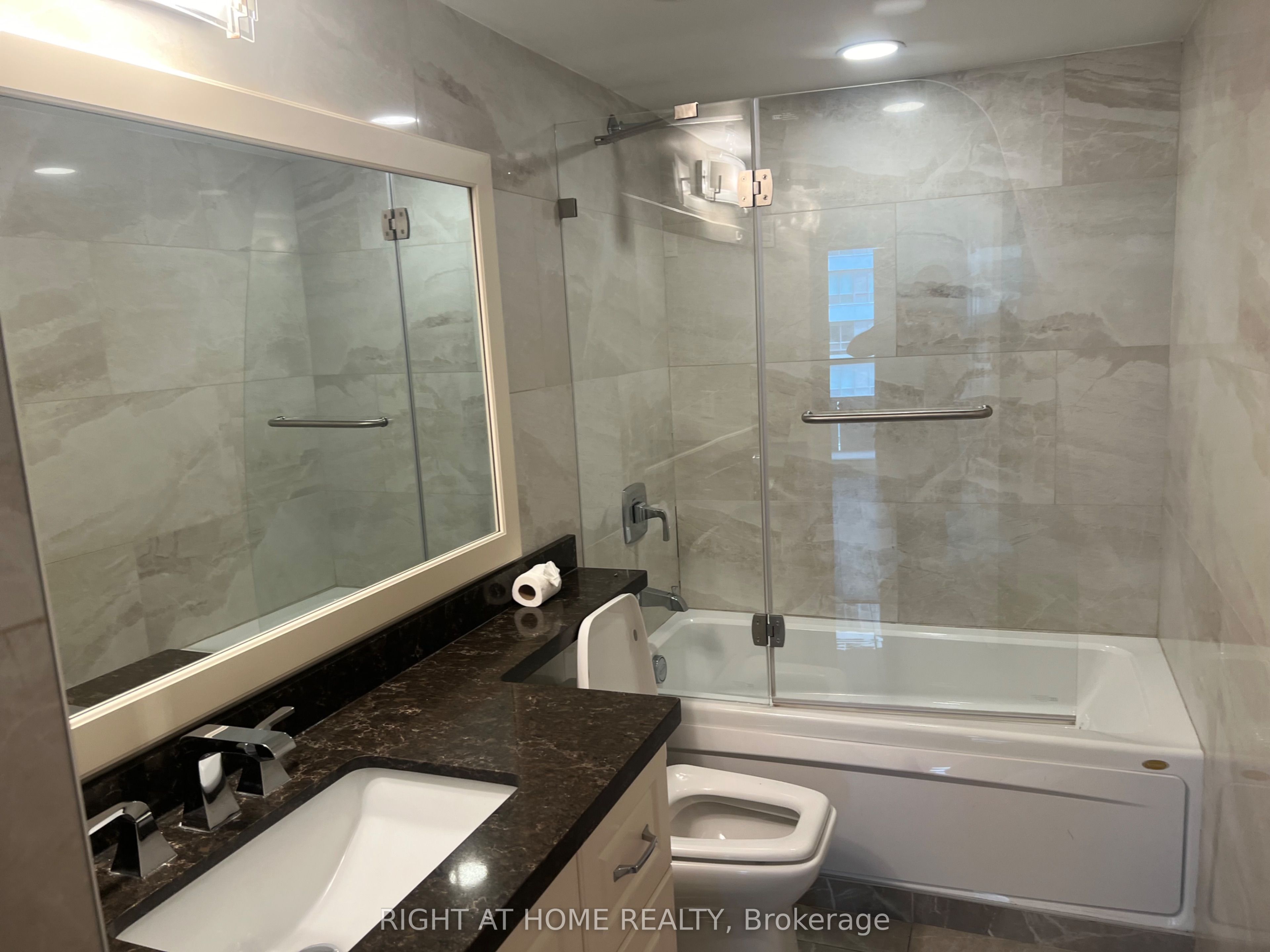 35 Hollywood Avenue 817 Property Photo 10