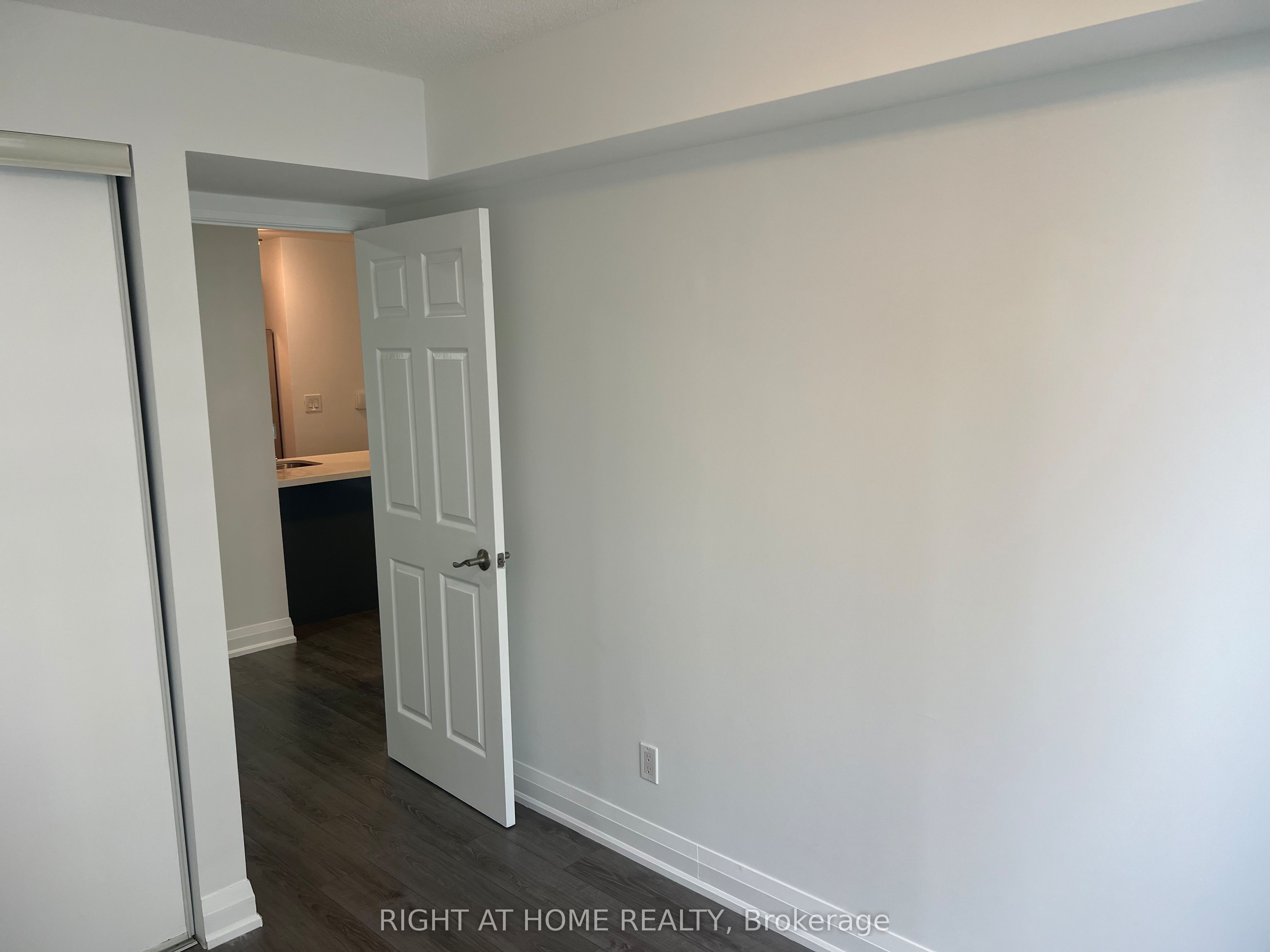 35 Hollywood Avenue 817 Property Photo 13