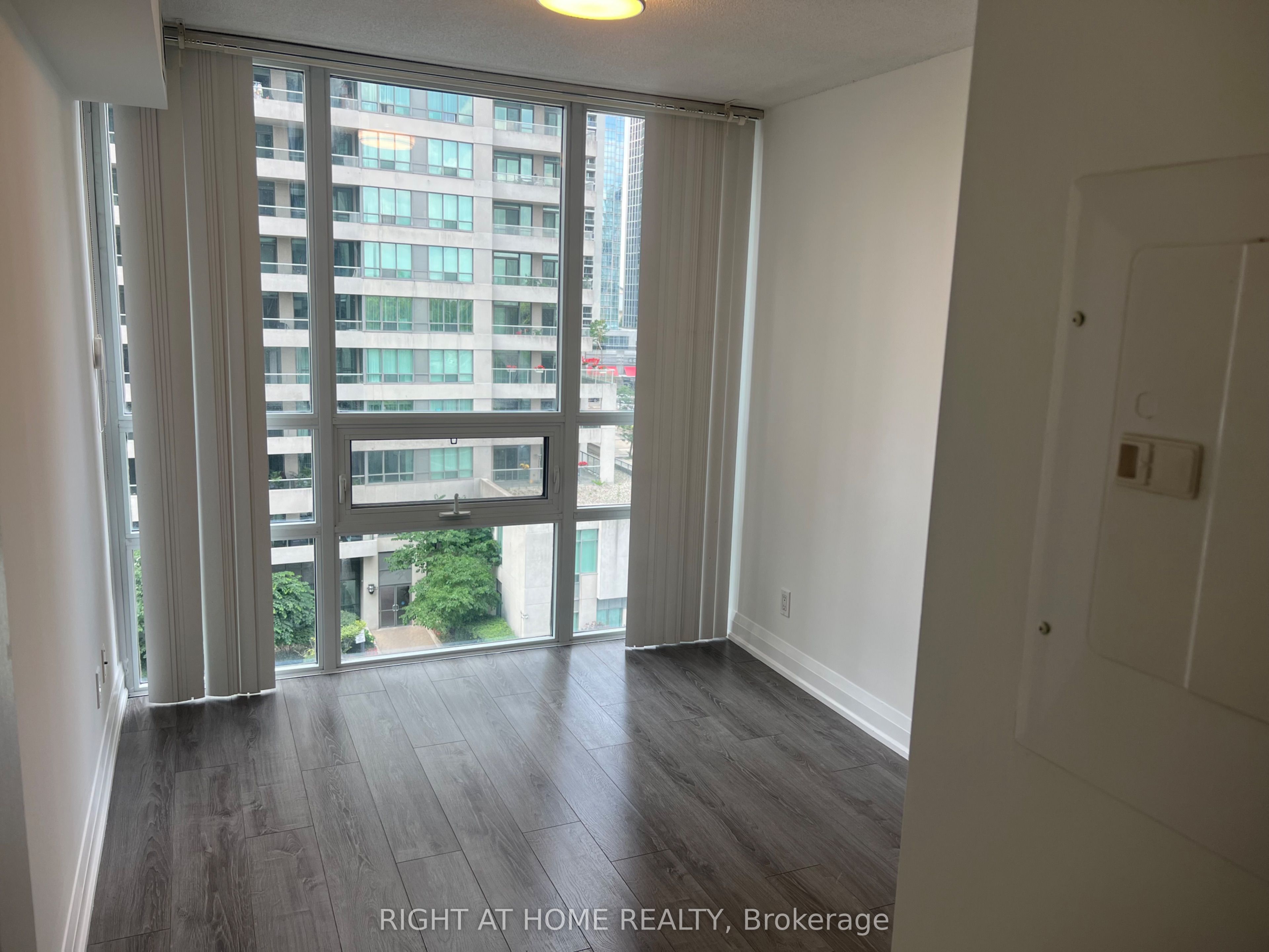 35 Hollywood Avenue 817 Property Photo 14