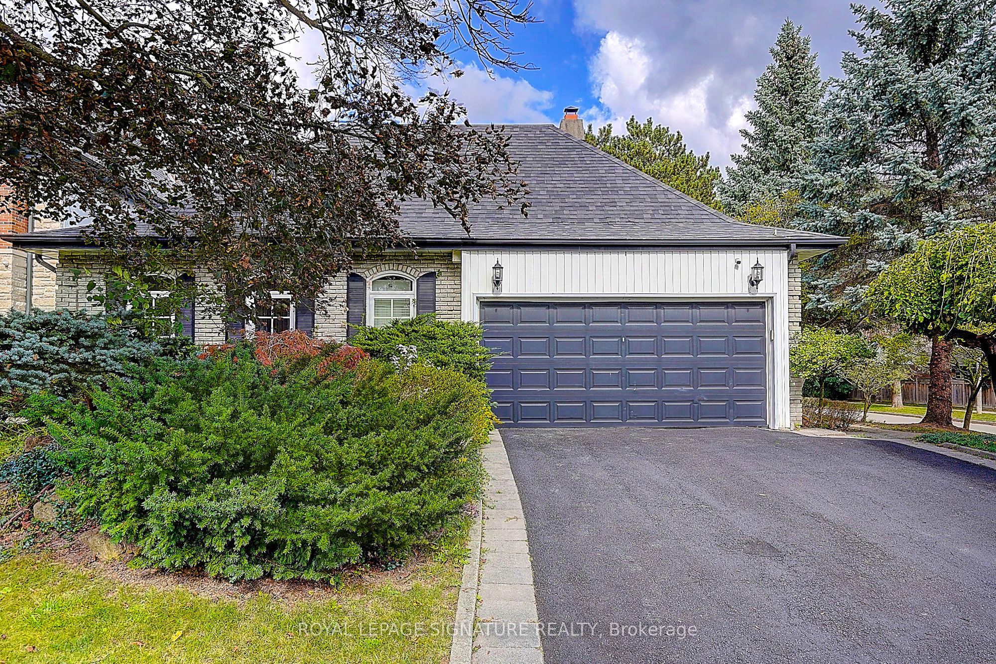 46 Caravan Drive Property Photo 1