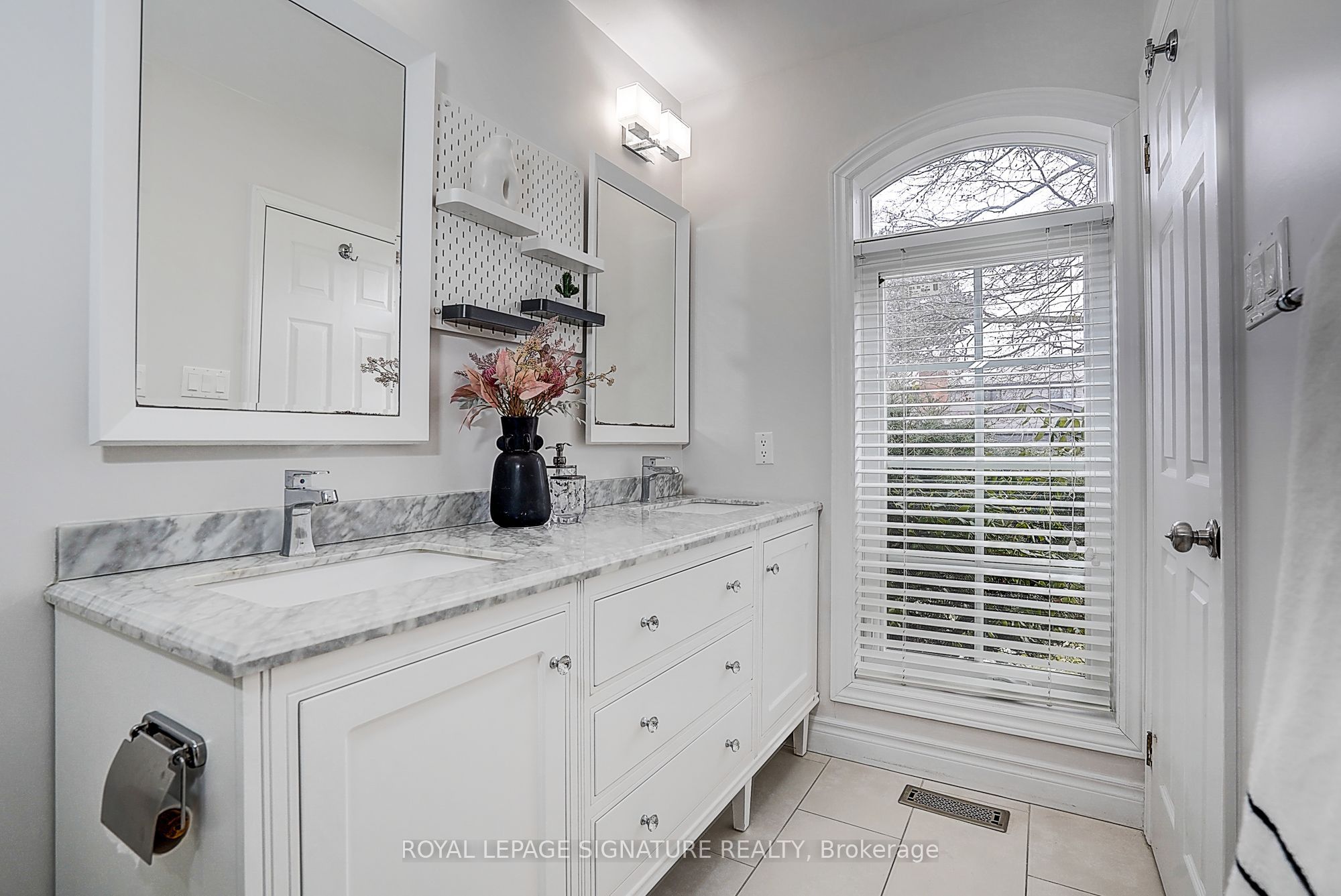 46 Caravan Drive Property Photo 20