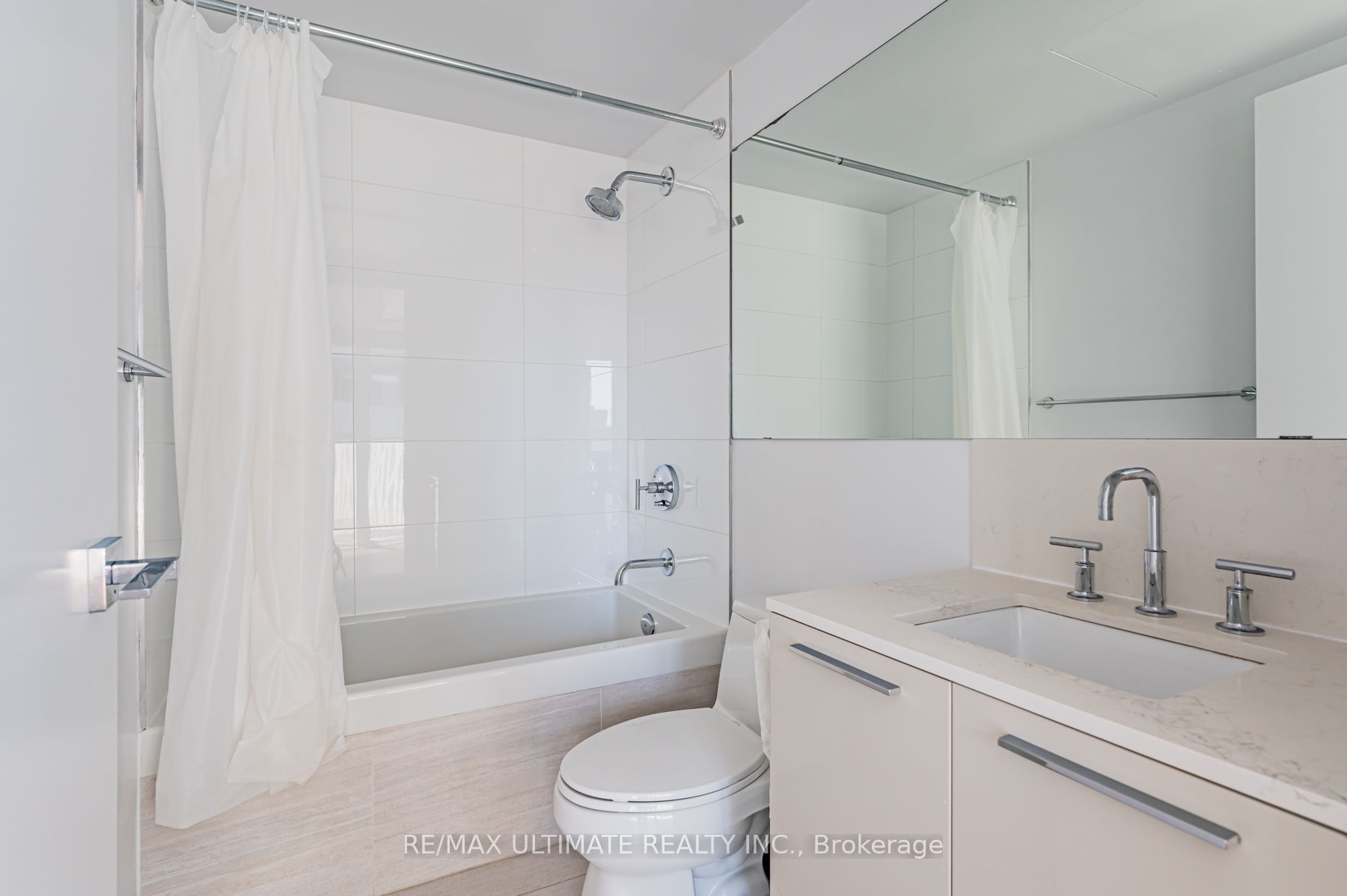 42 Charles Street E 1402 Property Photo 15