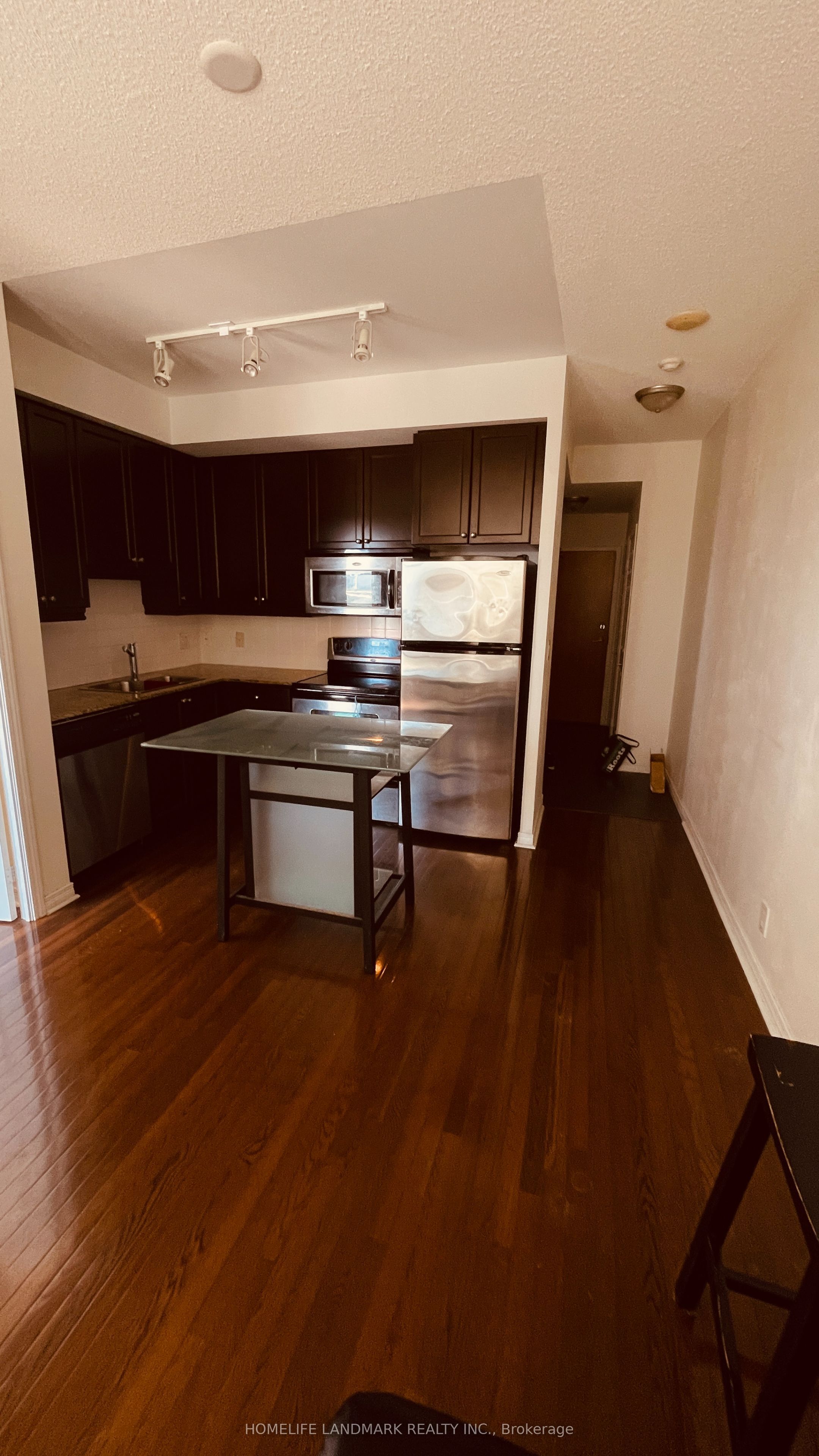 736 Spadina Avenue 803 Property Photo 5