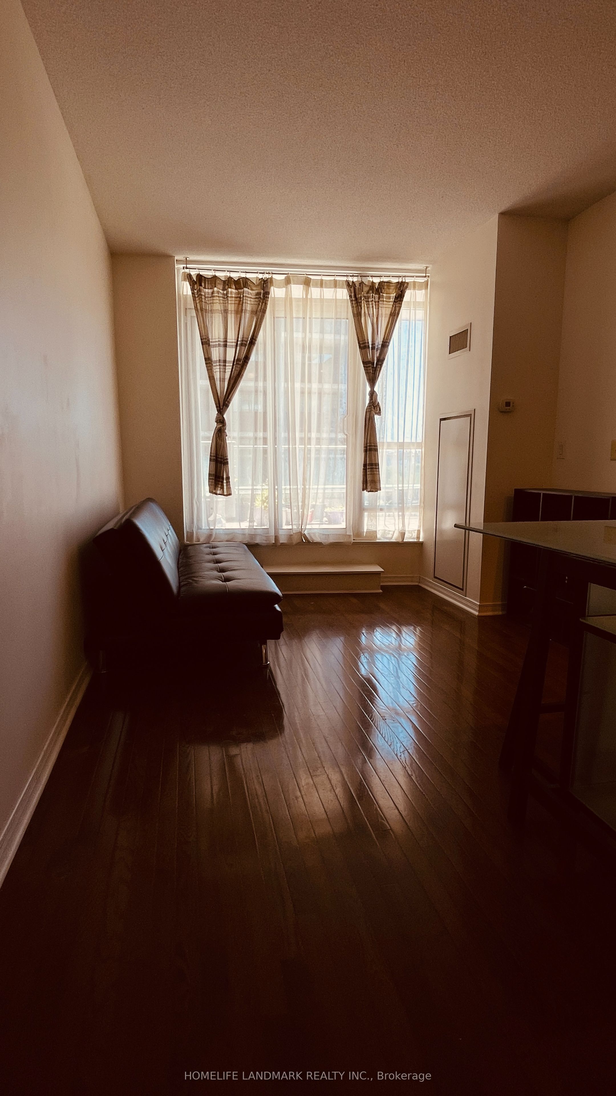 736 Spadina Avenue 803 Property Photo 7