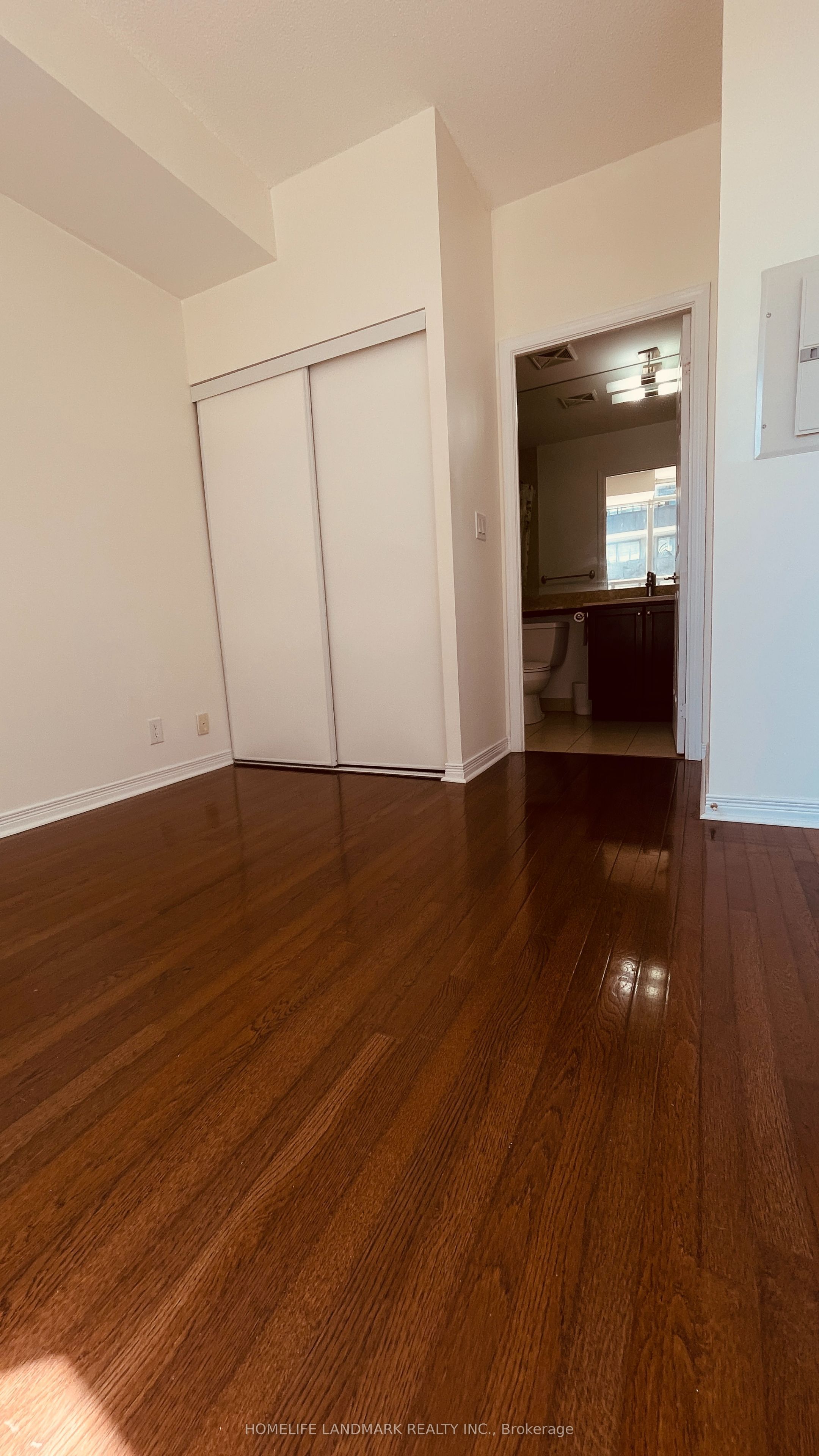 736 Spadina Avenue 803 Property Photo 8