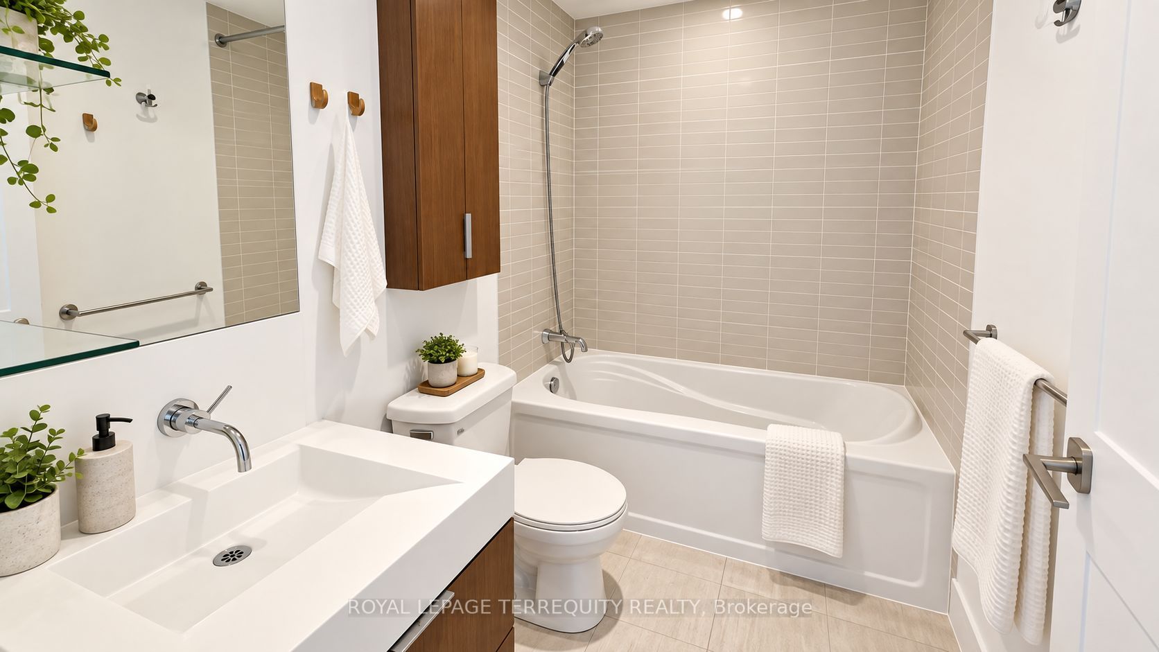 110 Charles Street E 2509 Property Photo 9