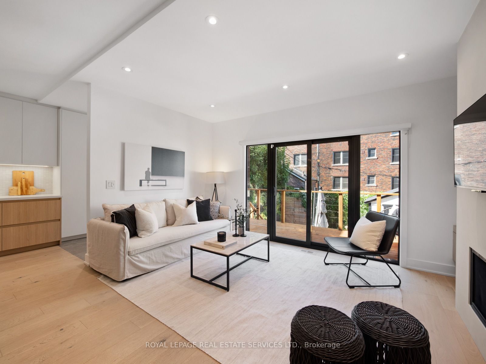 374 Spadina Road Property Photo 15