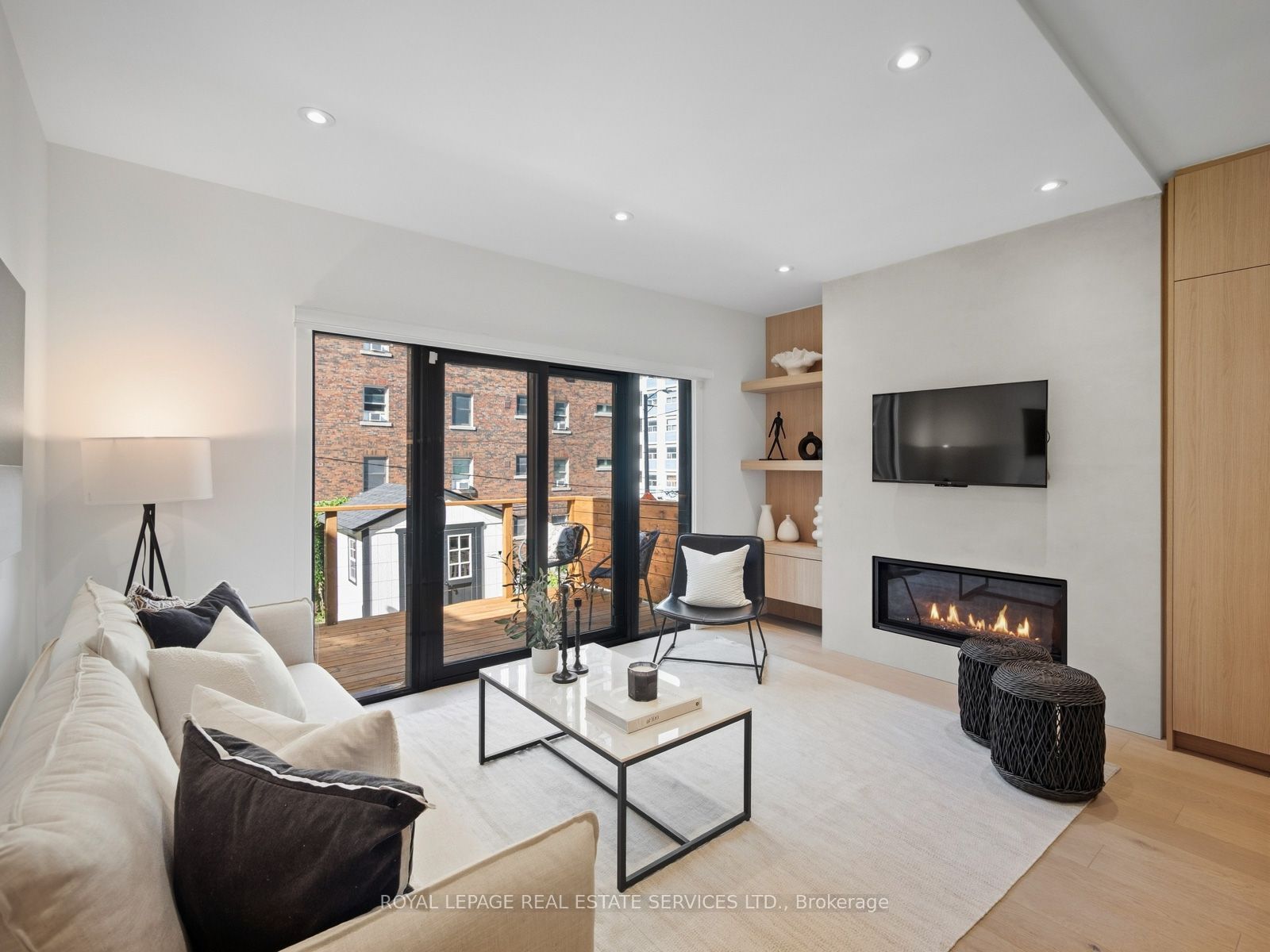 374 Spadina Road Property Photo 17
