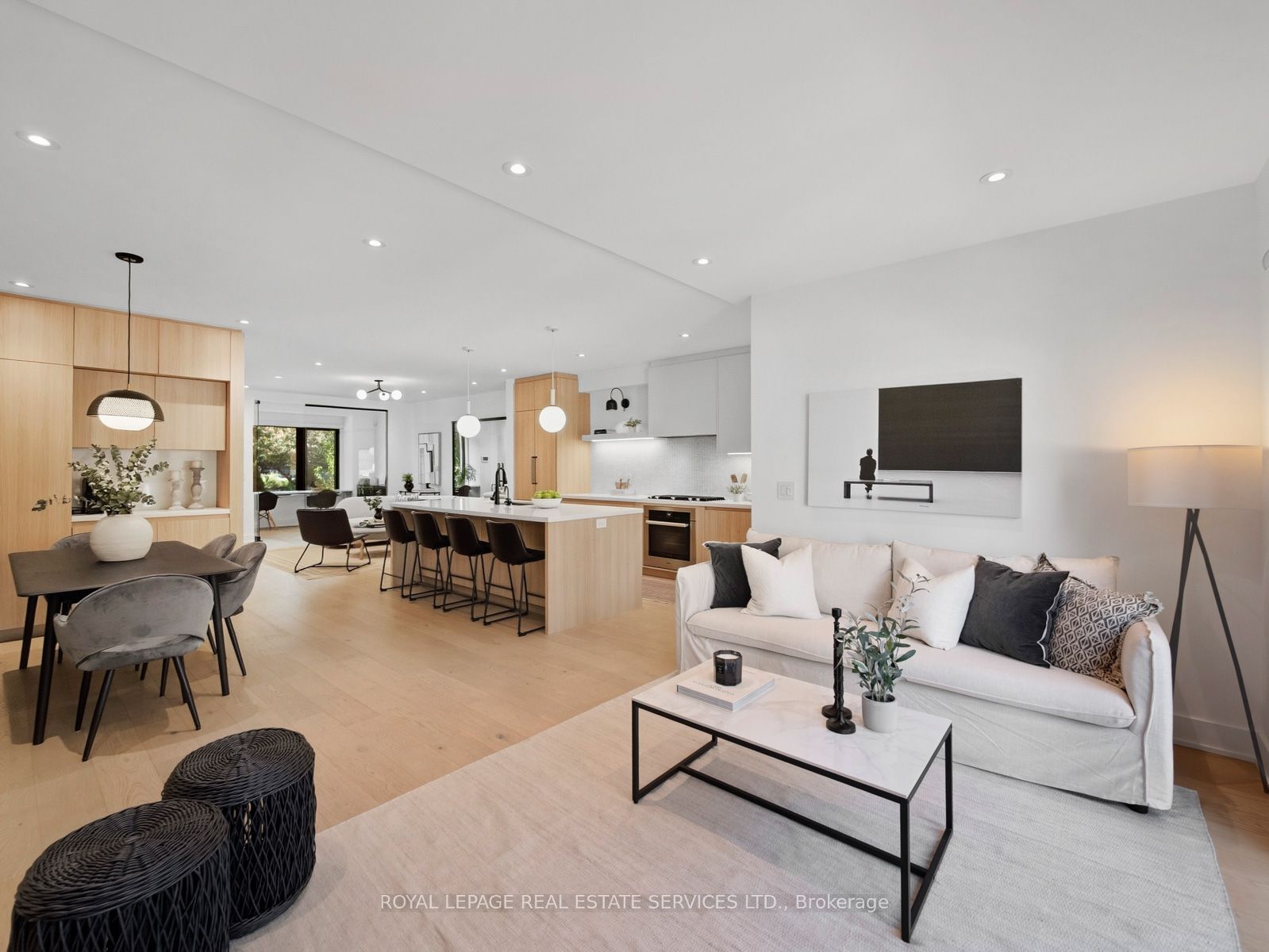 374 Spadina Road Property Photo 19
